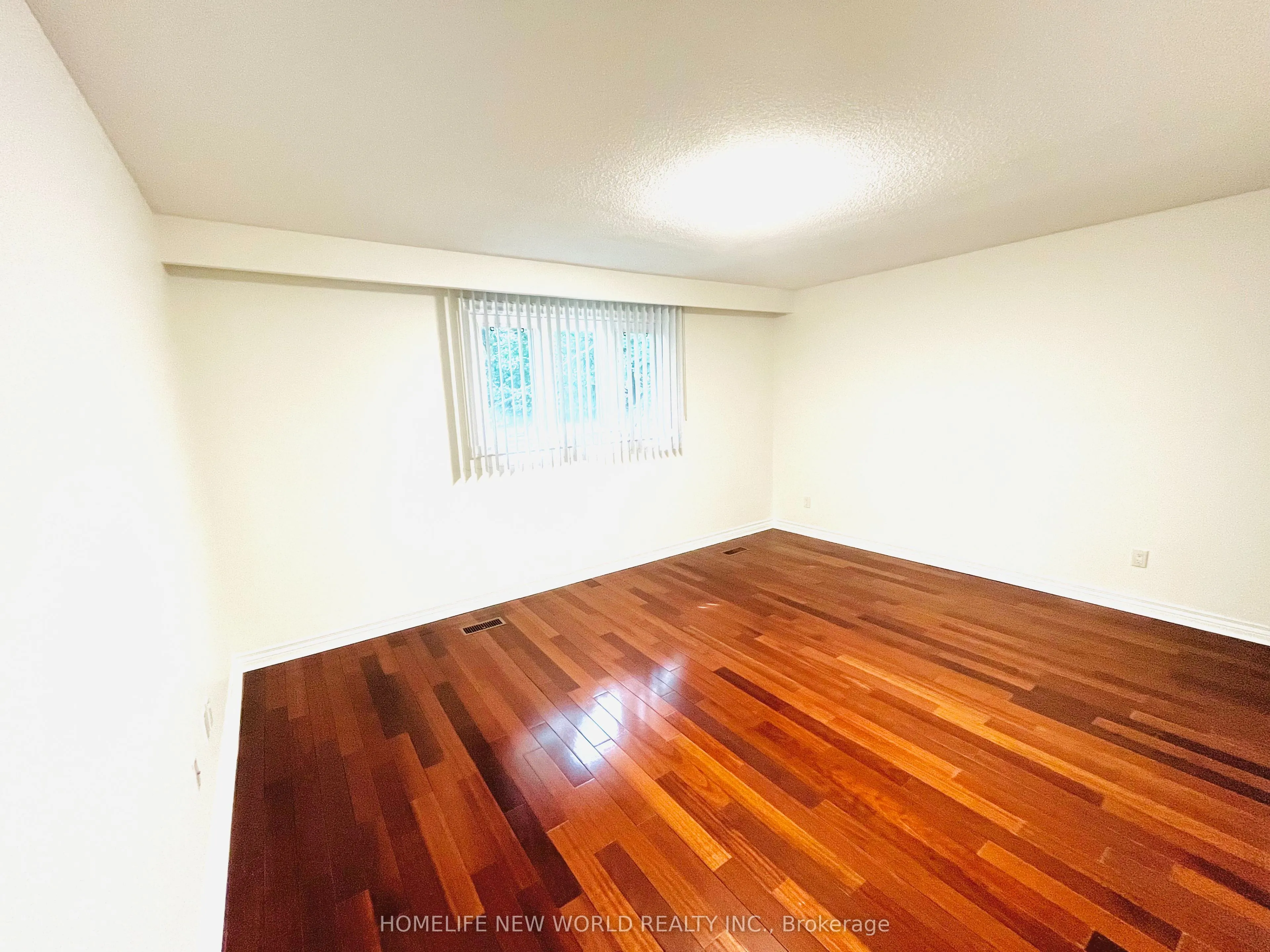 219 Dunview Avenue, #GROUND