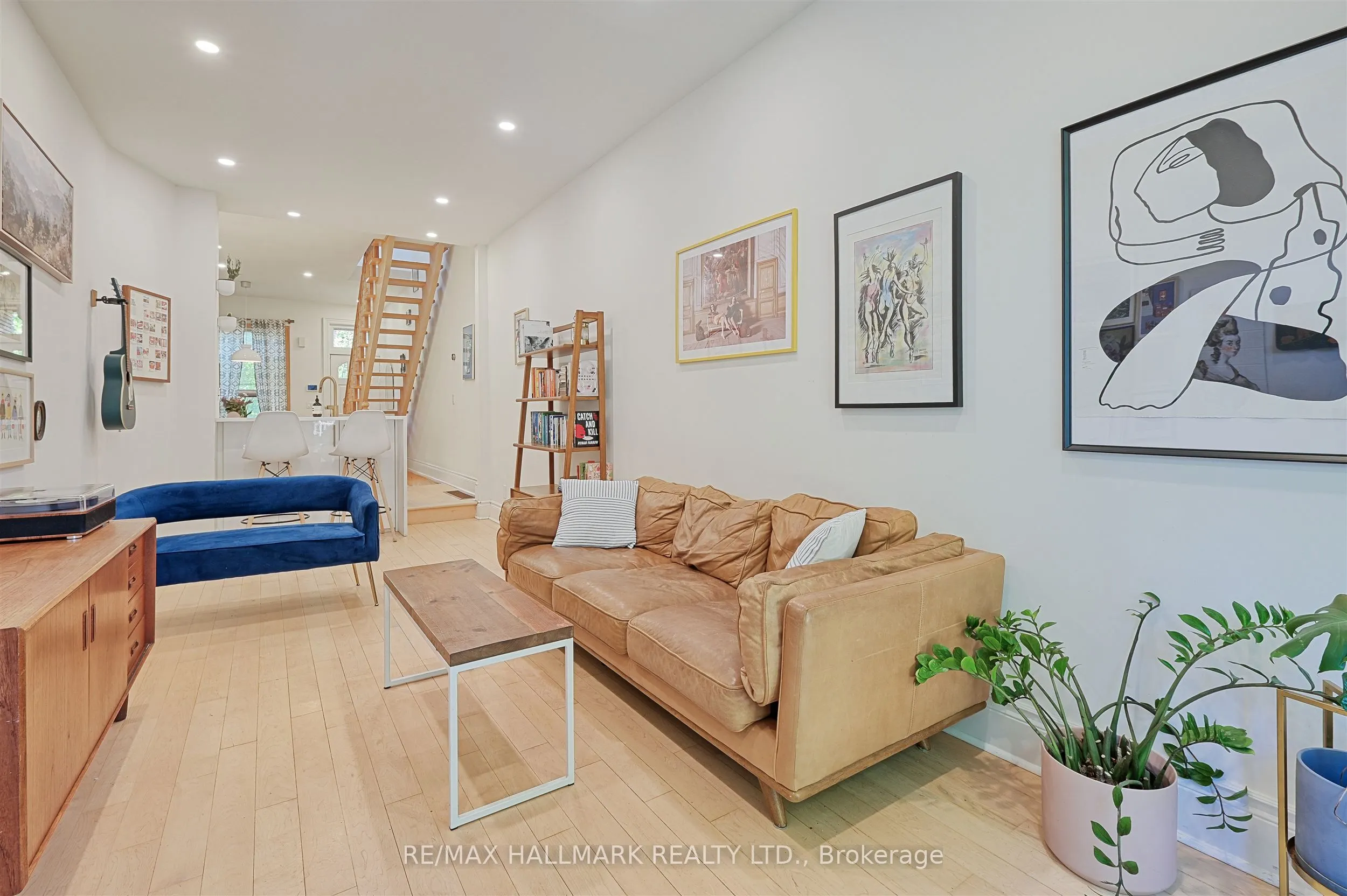 88 1/2 Massey Street