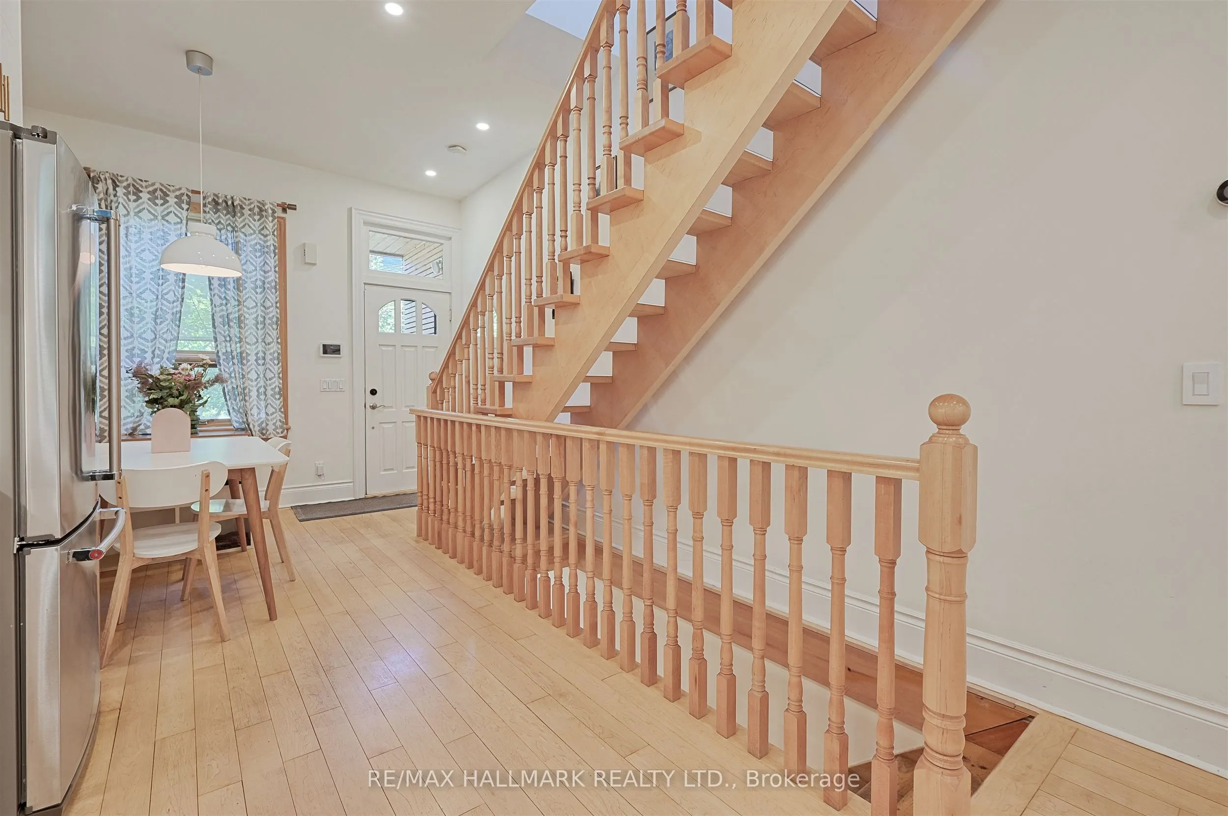 88 1/2 Massey Street
