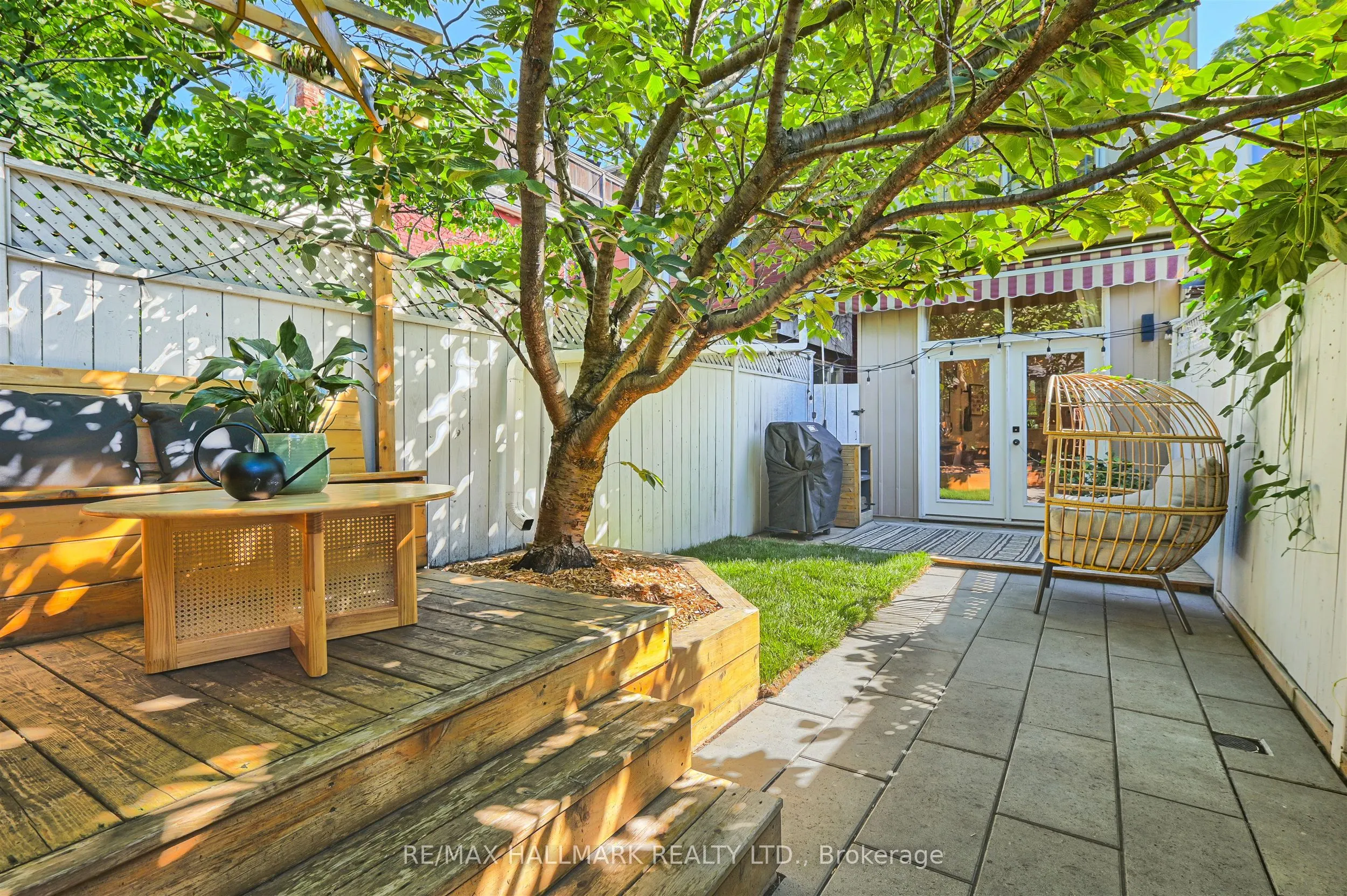 88 1/2 Massey Street
