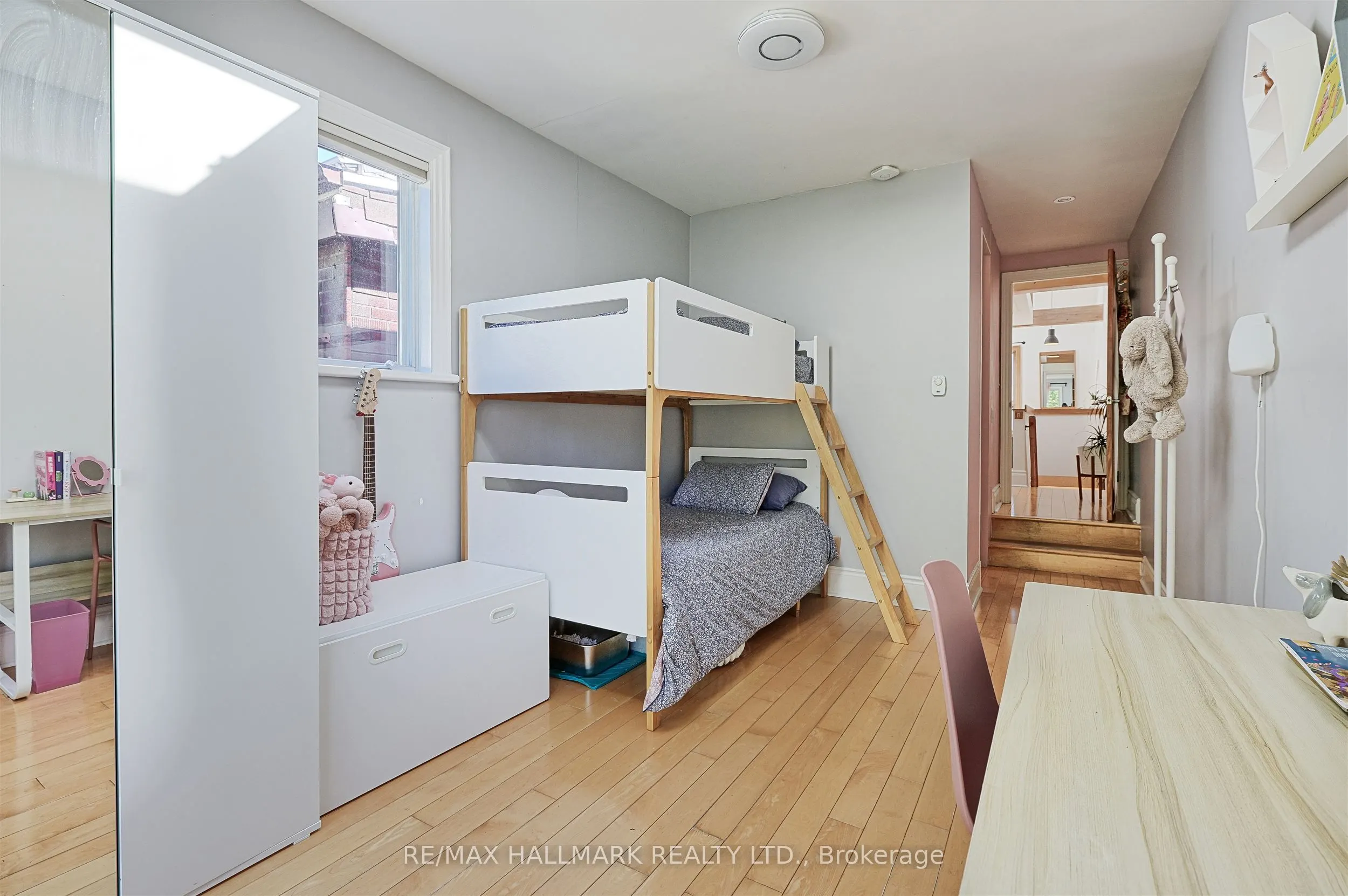 88 1/2 Massey Street