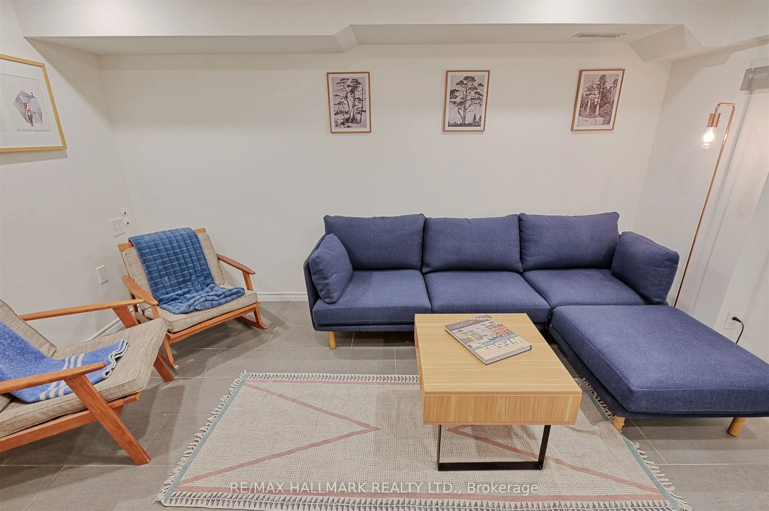 88 1/2 Massey Street