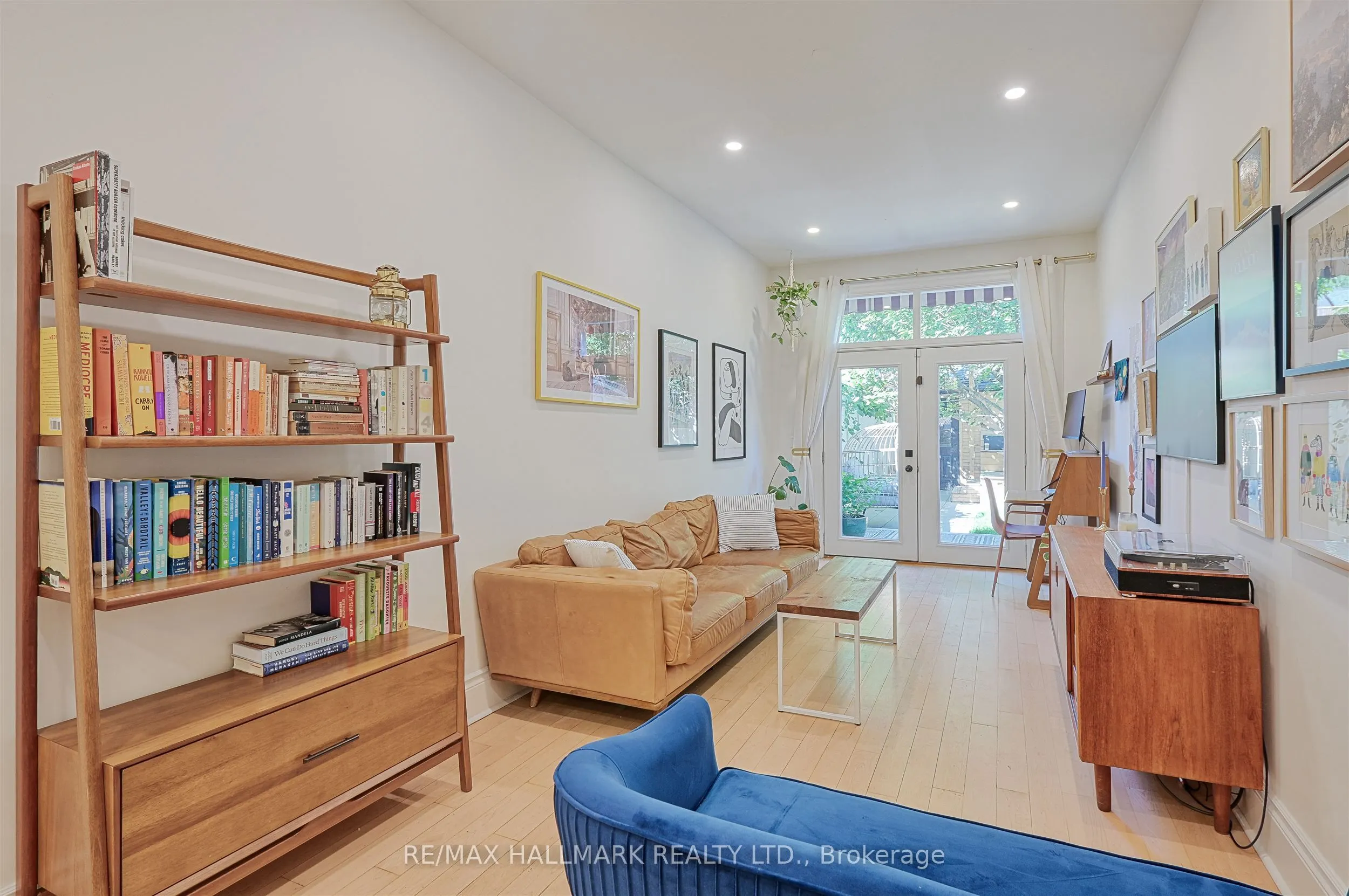 88 1/2 Massey Street