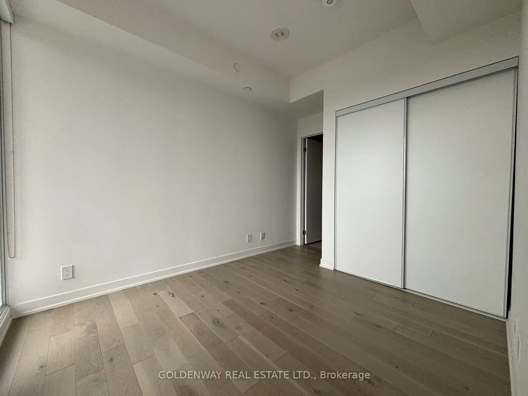 15 Holmes Avenue, #1008