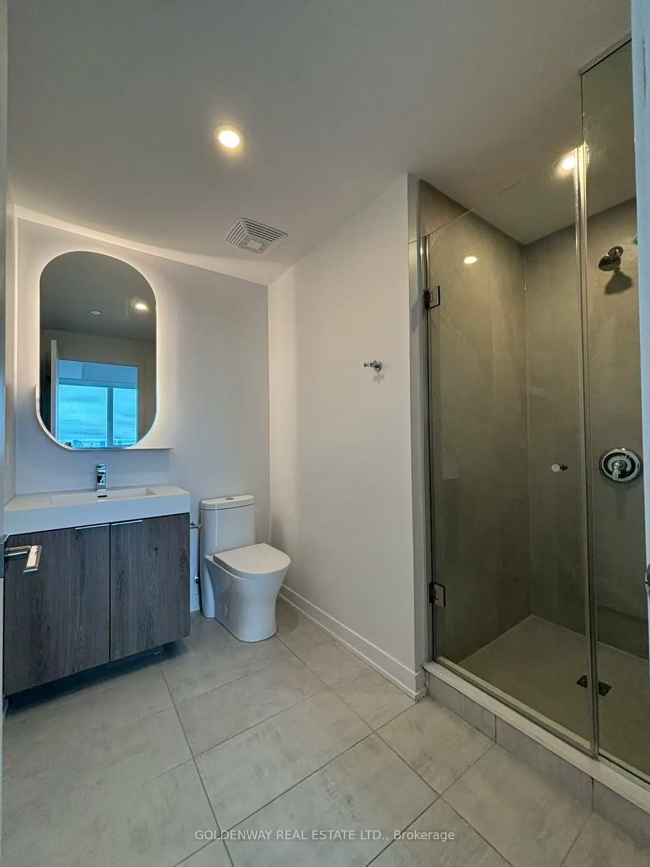 15 Holmes Avenue, #1008