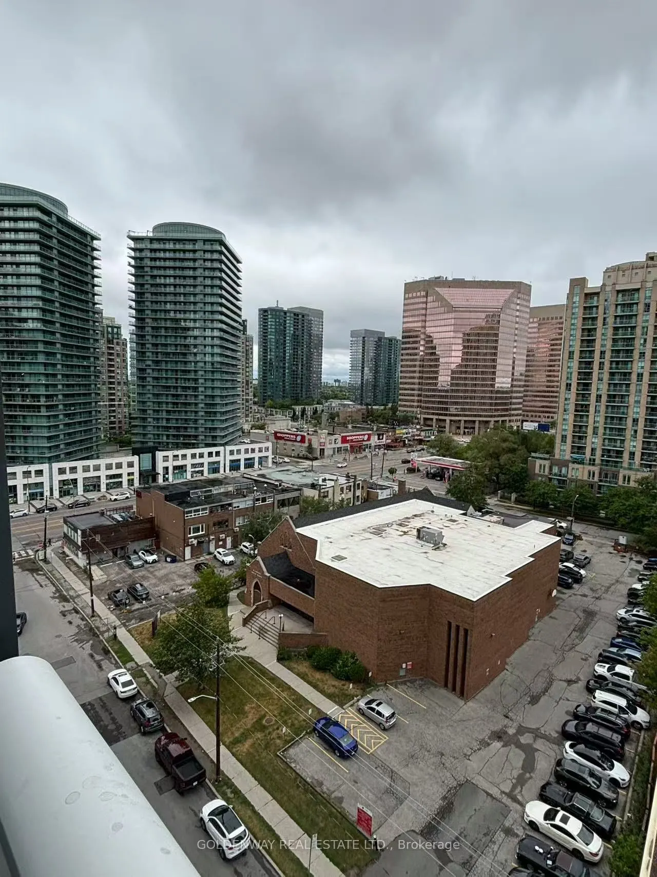 15 Holmes Avenue, #1008