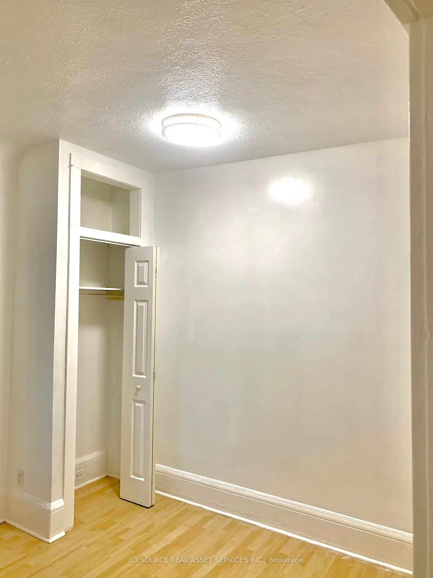 176 Grace Street, #1