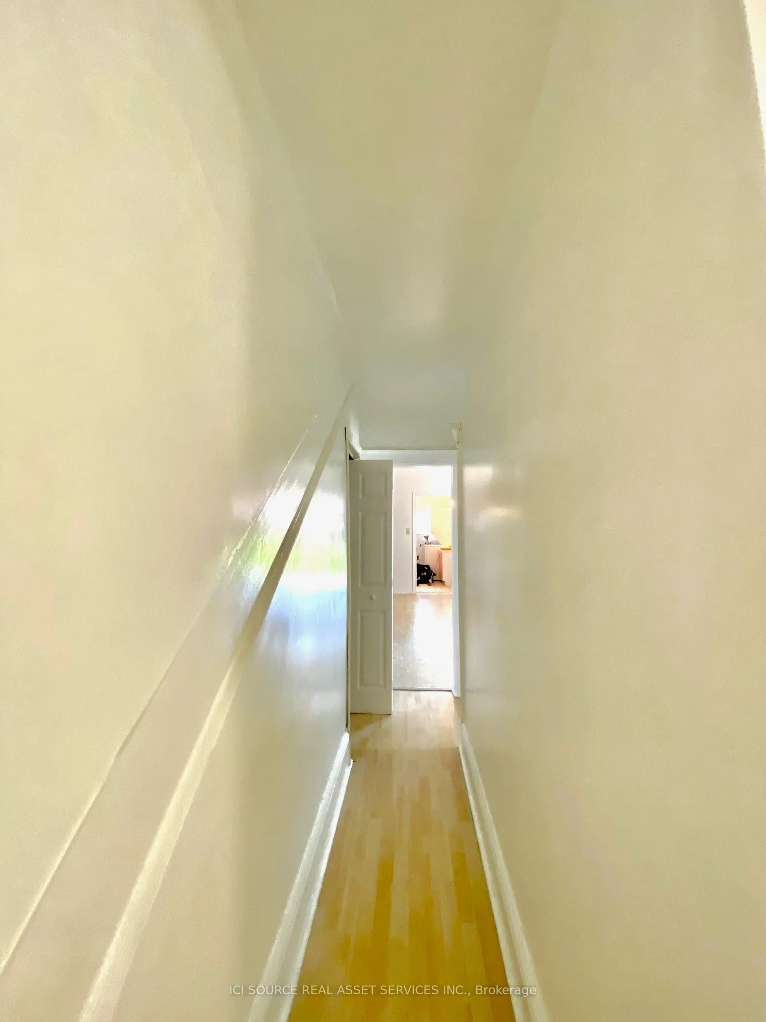 176 Grace Street, #1