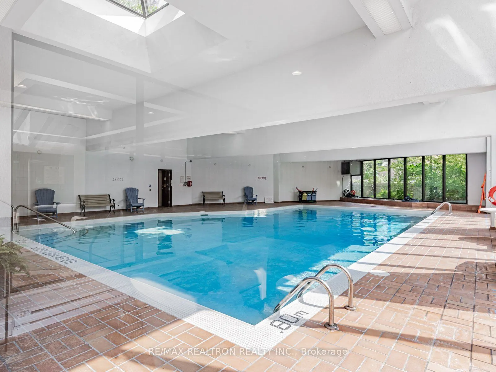 5444 Yonge Street, #703