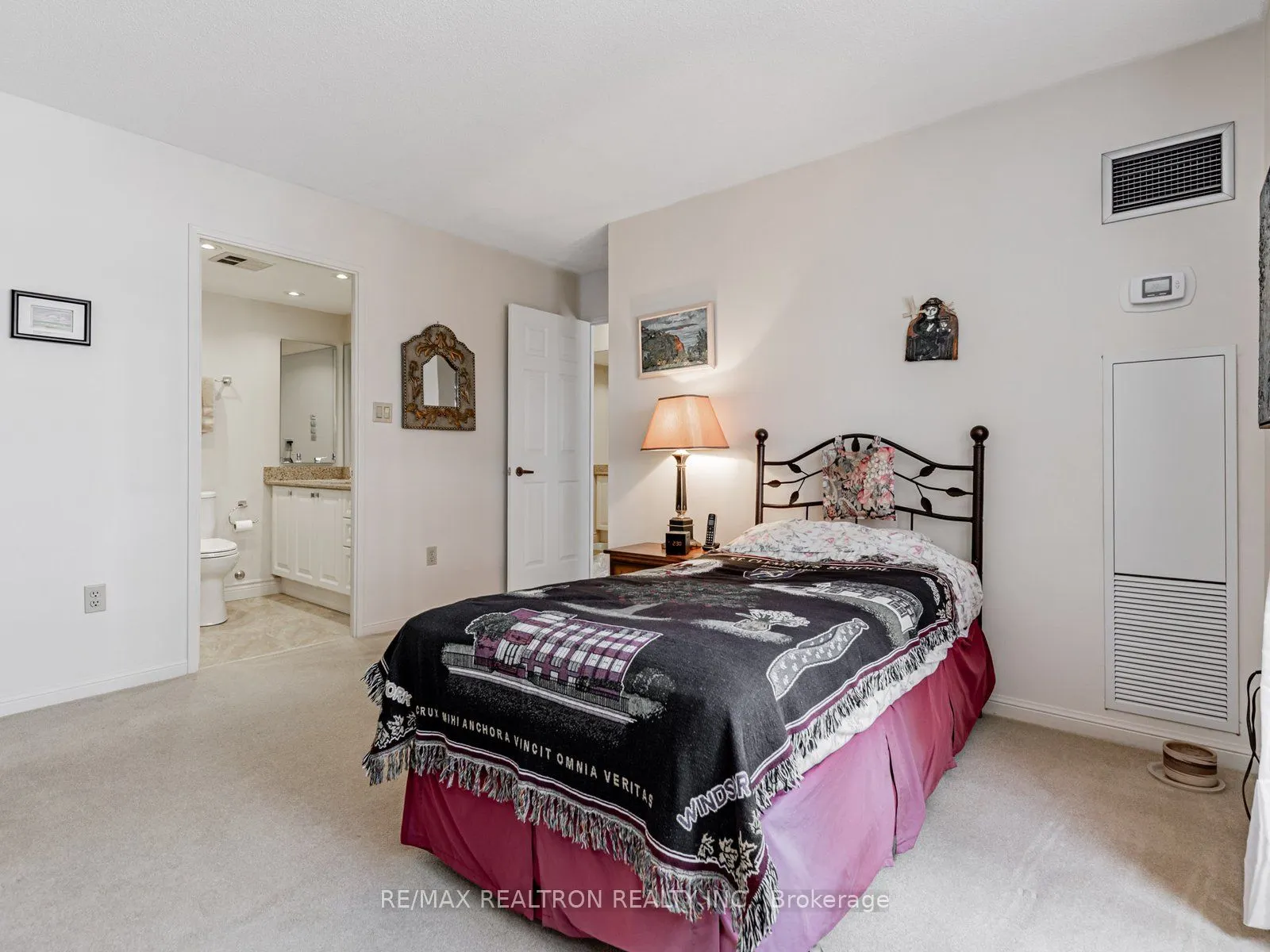 5444 Yonge Street, #703