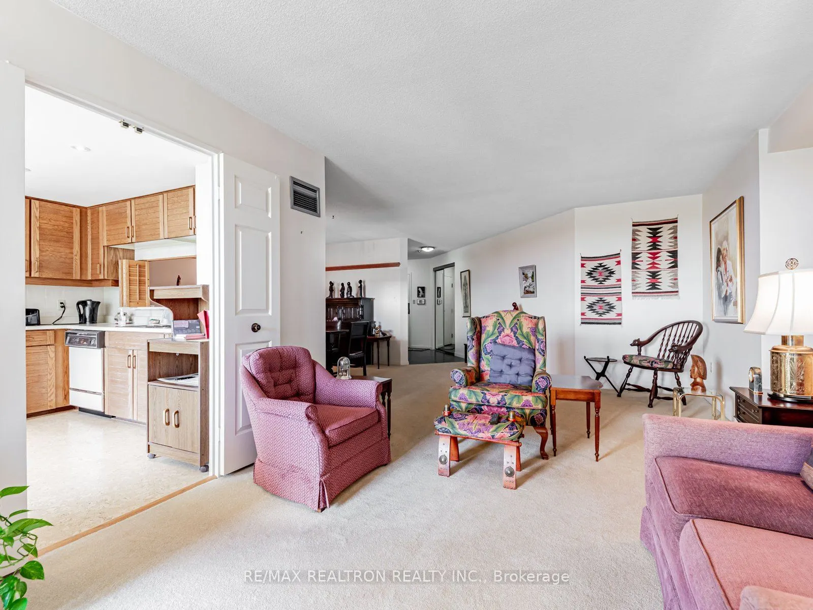 5444 Yonge Street, #703