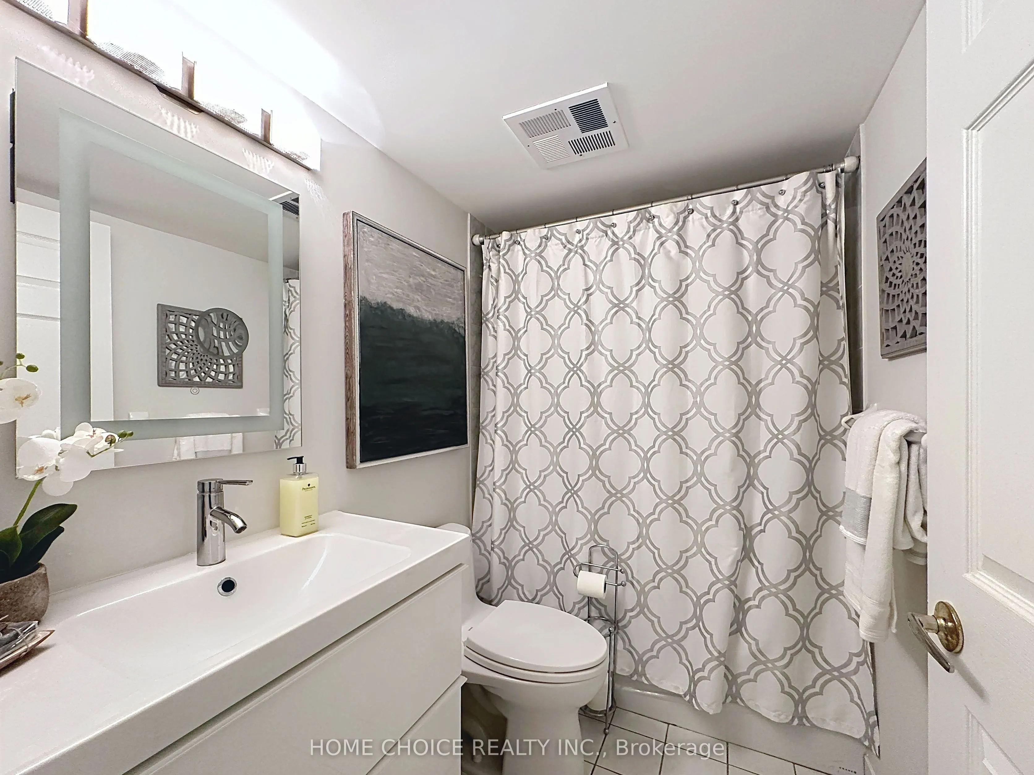 28 Empress Avenue, #215