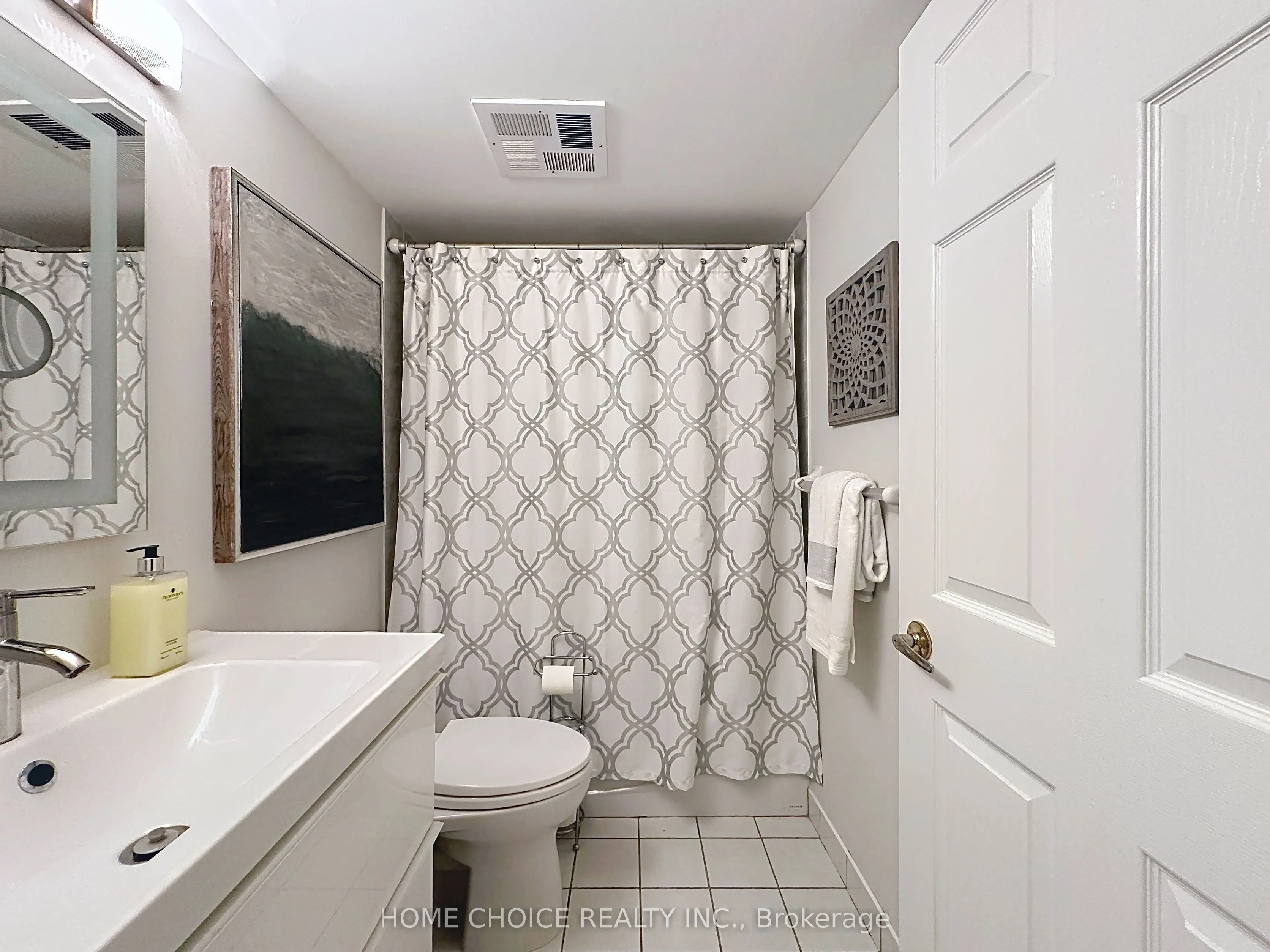 28 Empress Avenue, #215