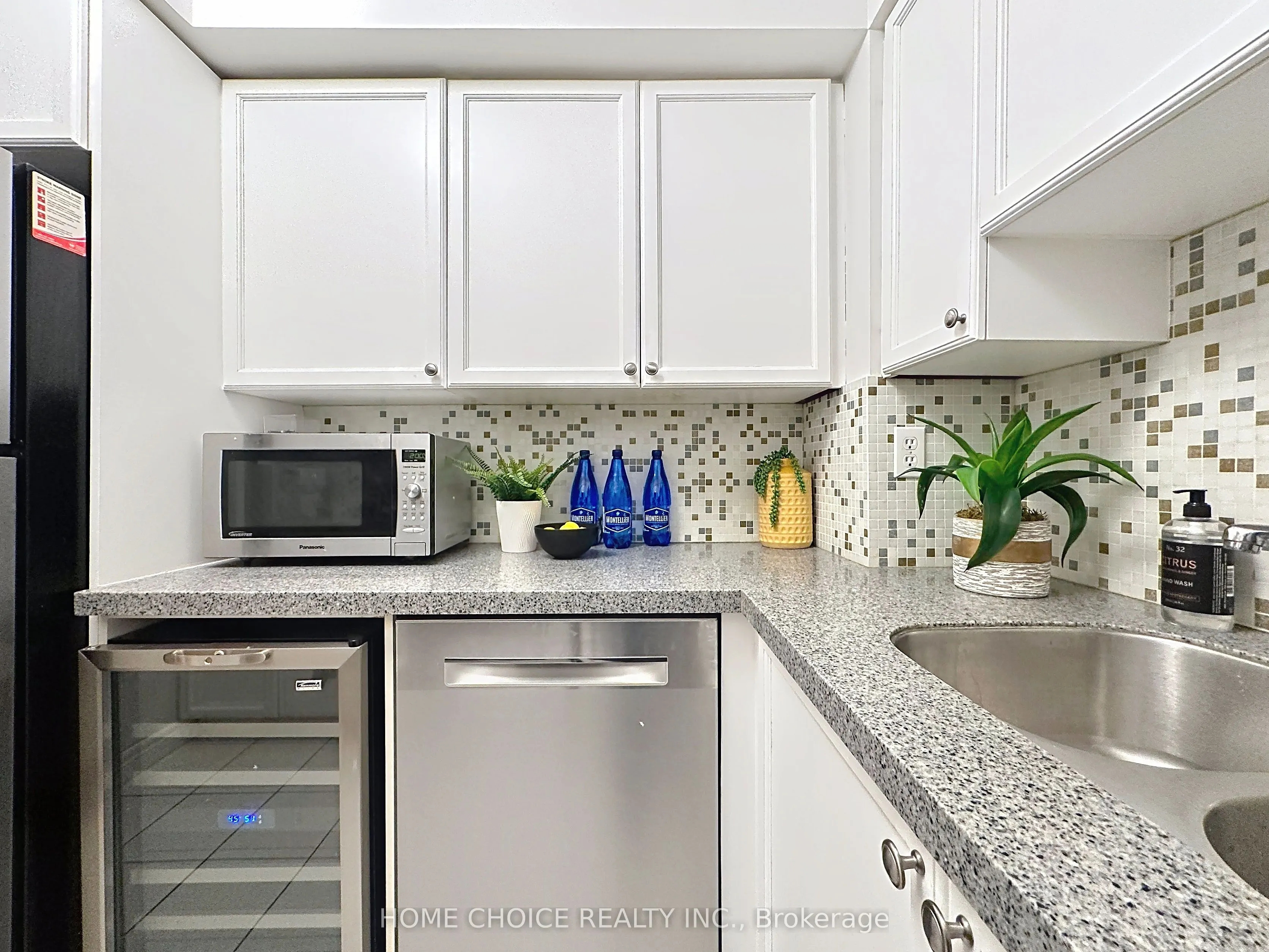 28 Empress Avenue, #215