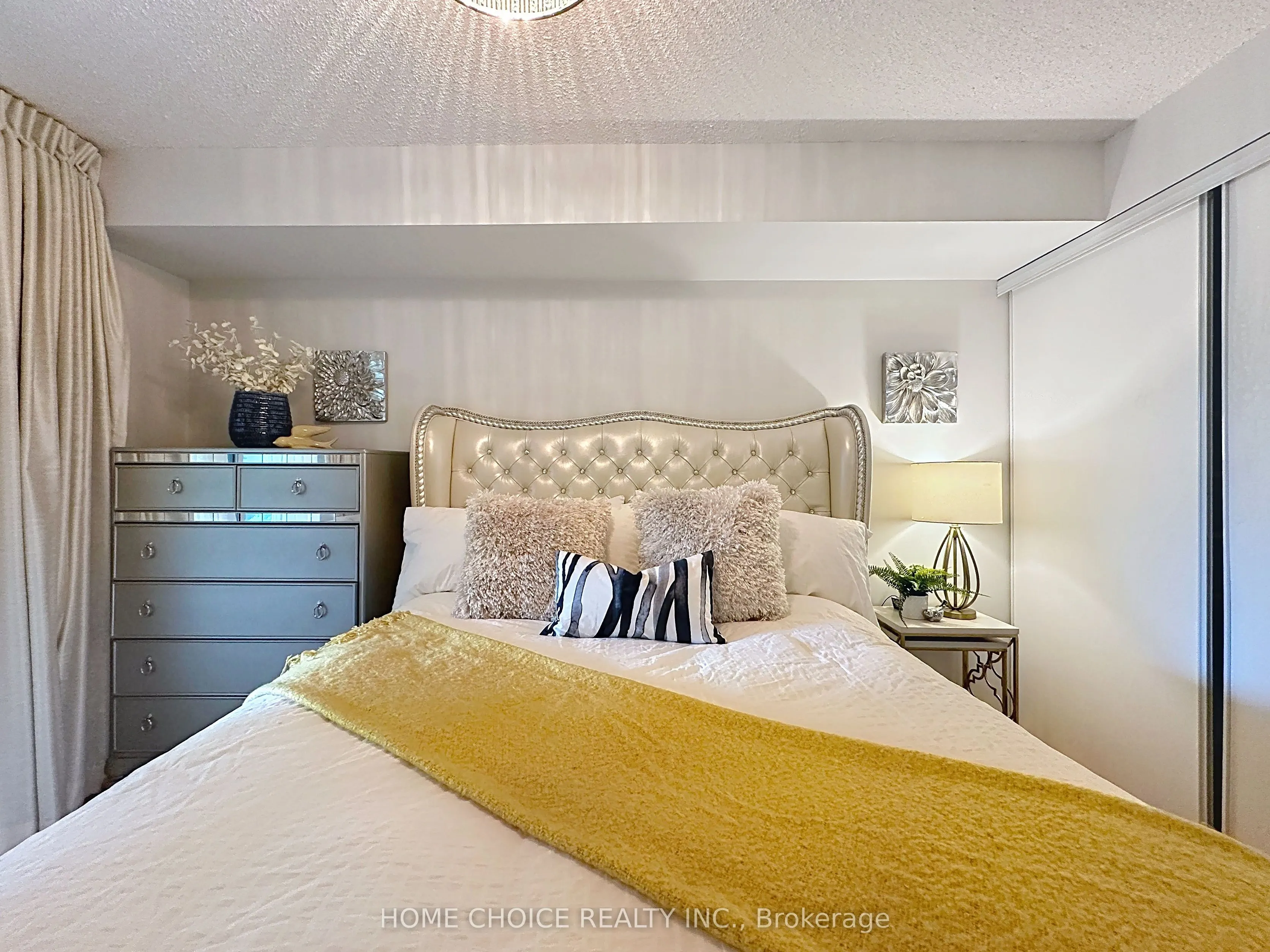 28 Empress Avenue, #215
