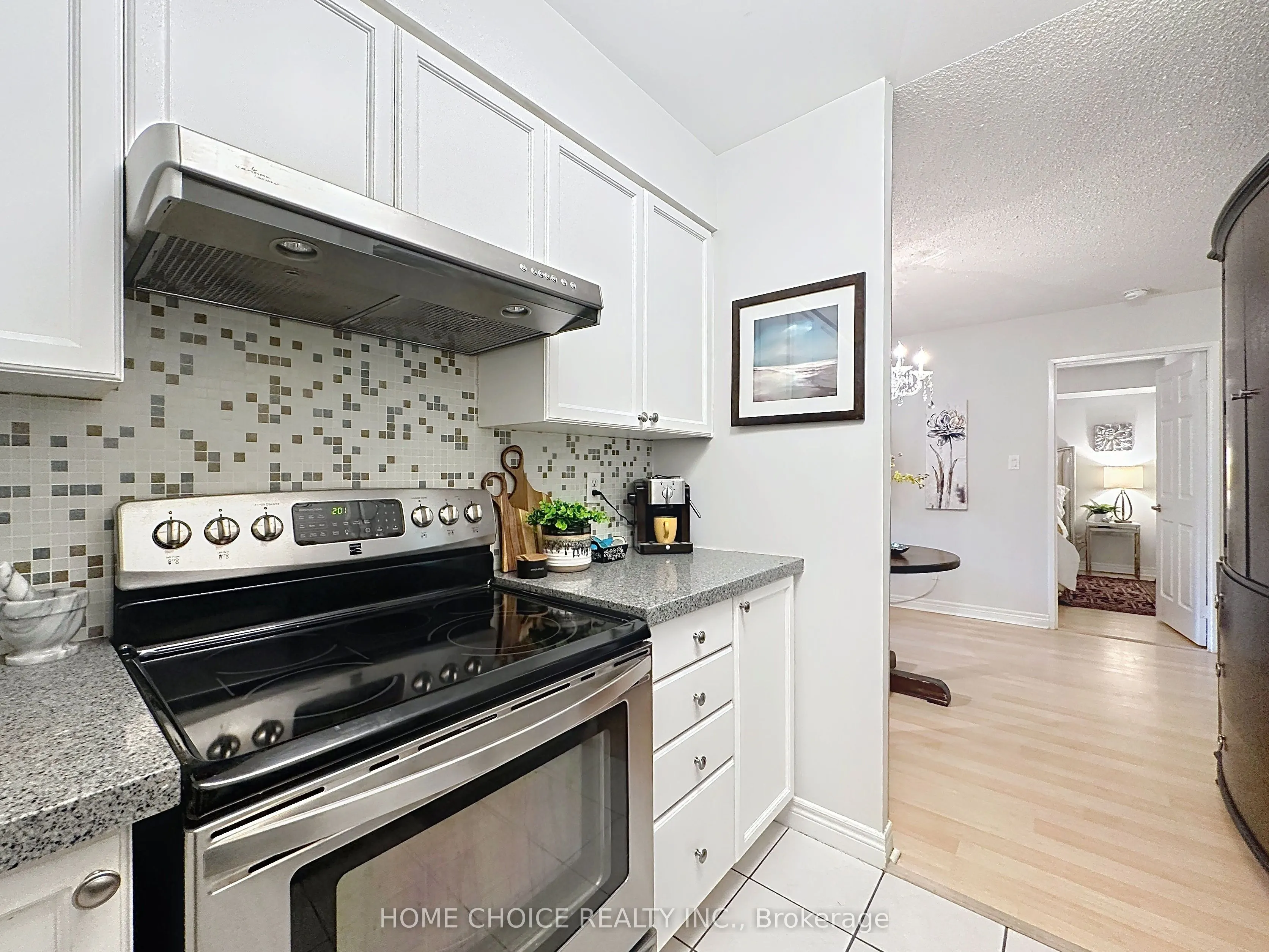 28 Empress Avenue, #215