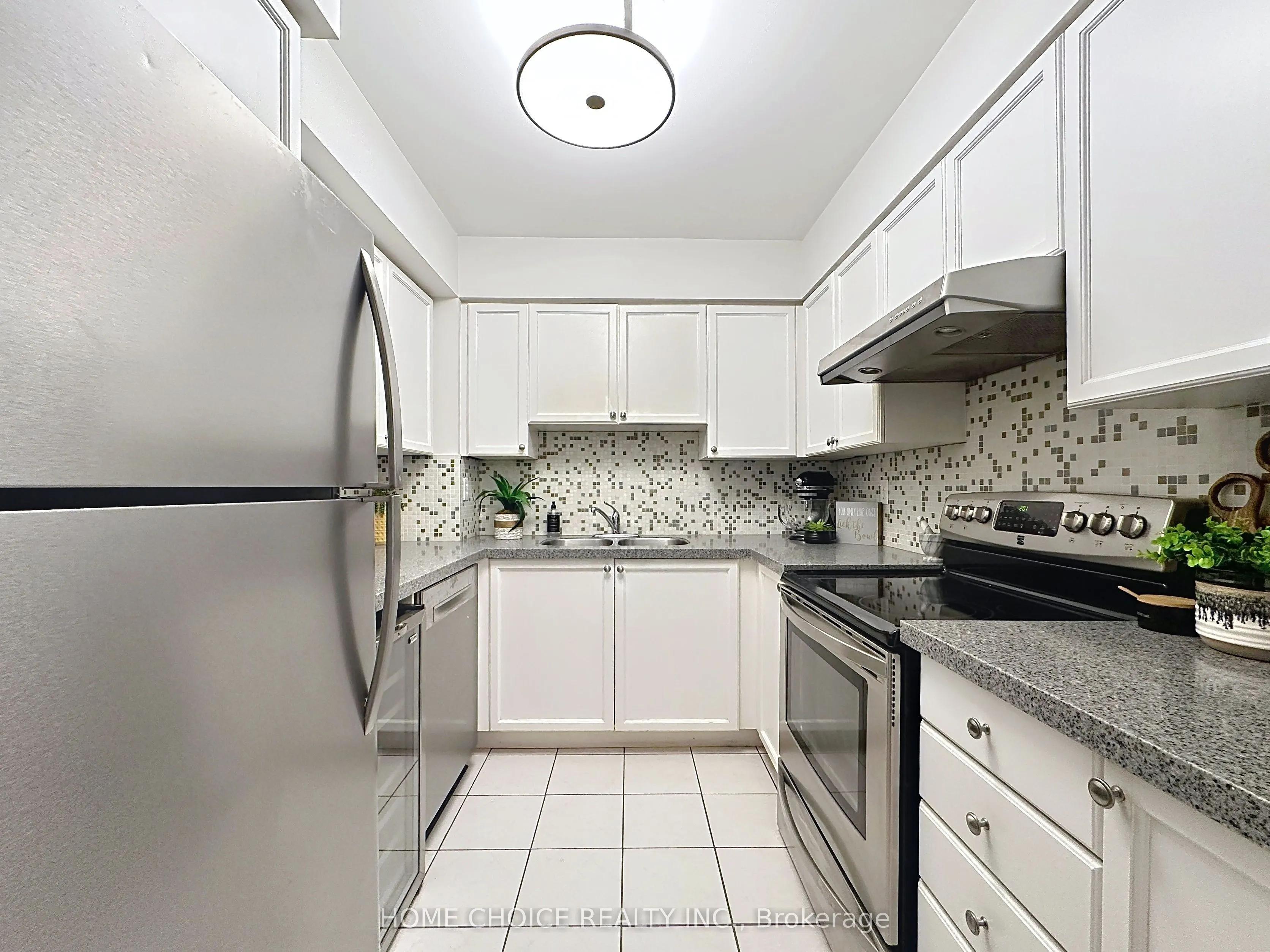 28 Empress Avenue, #215