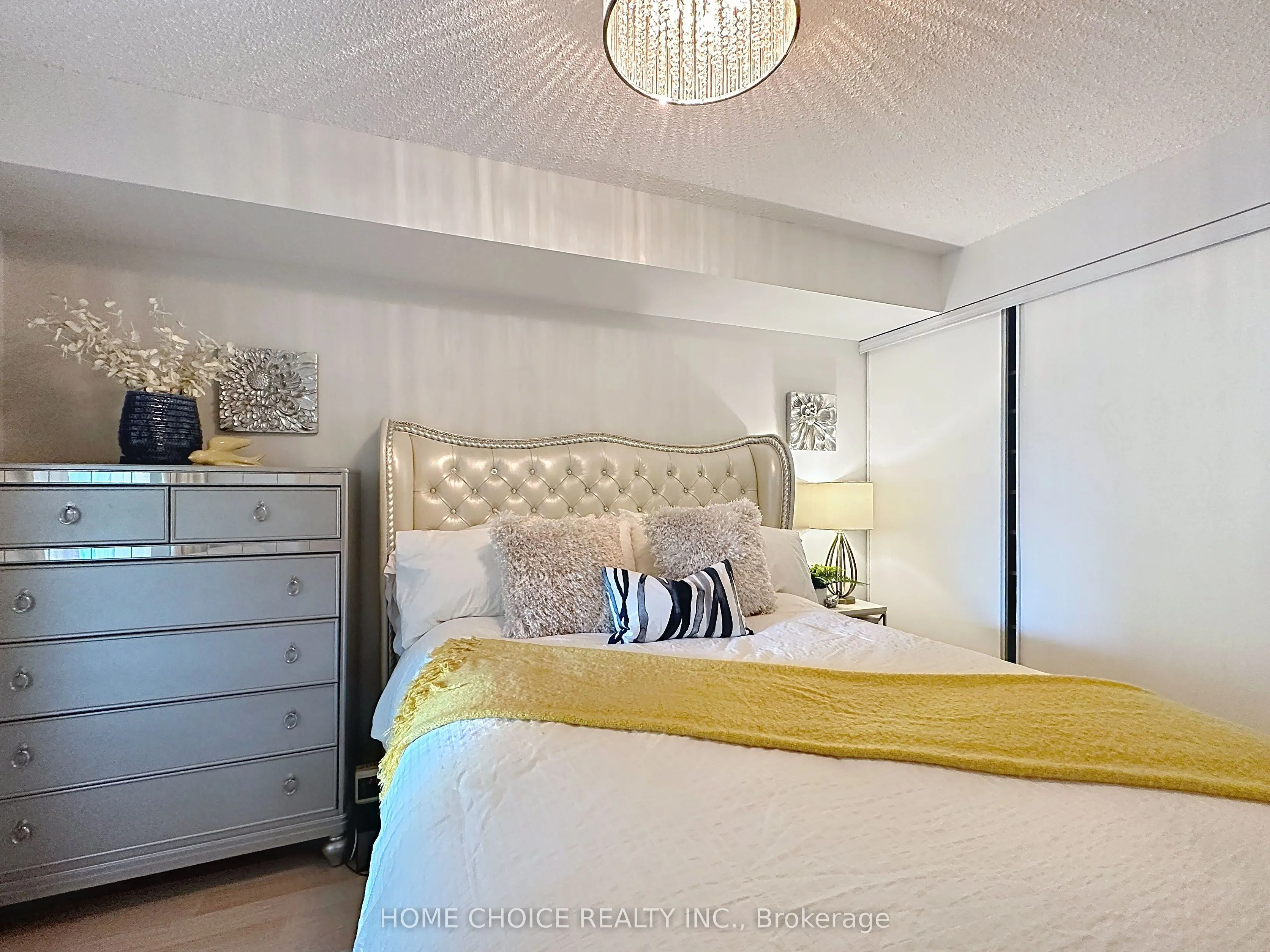 28 Empress Avenue, #215