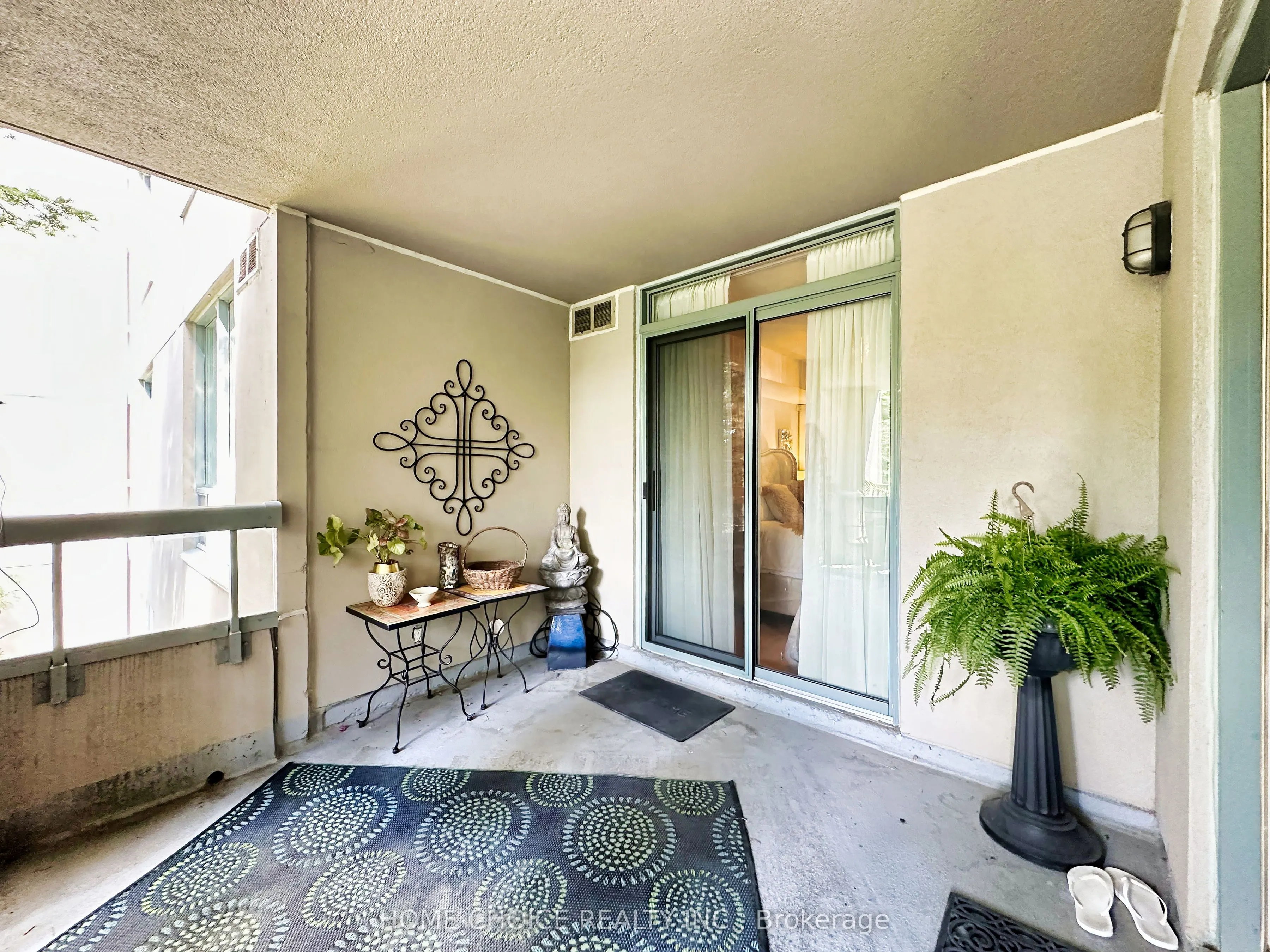 28 Empress Avenue, #215