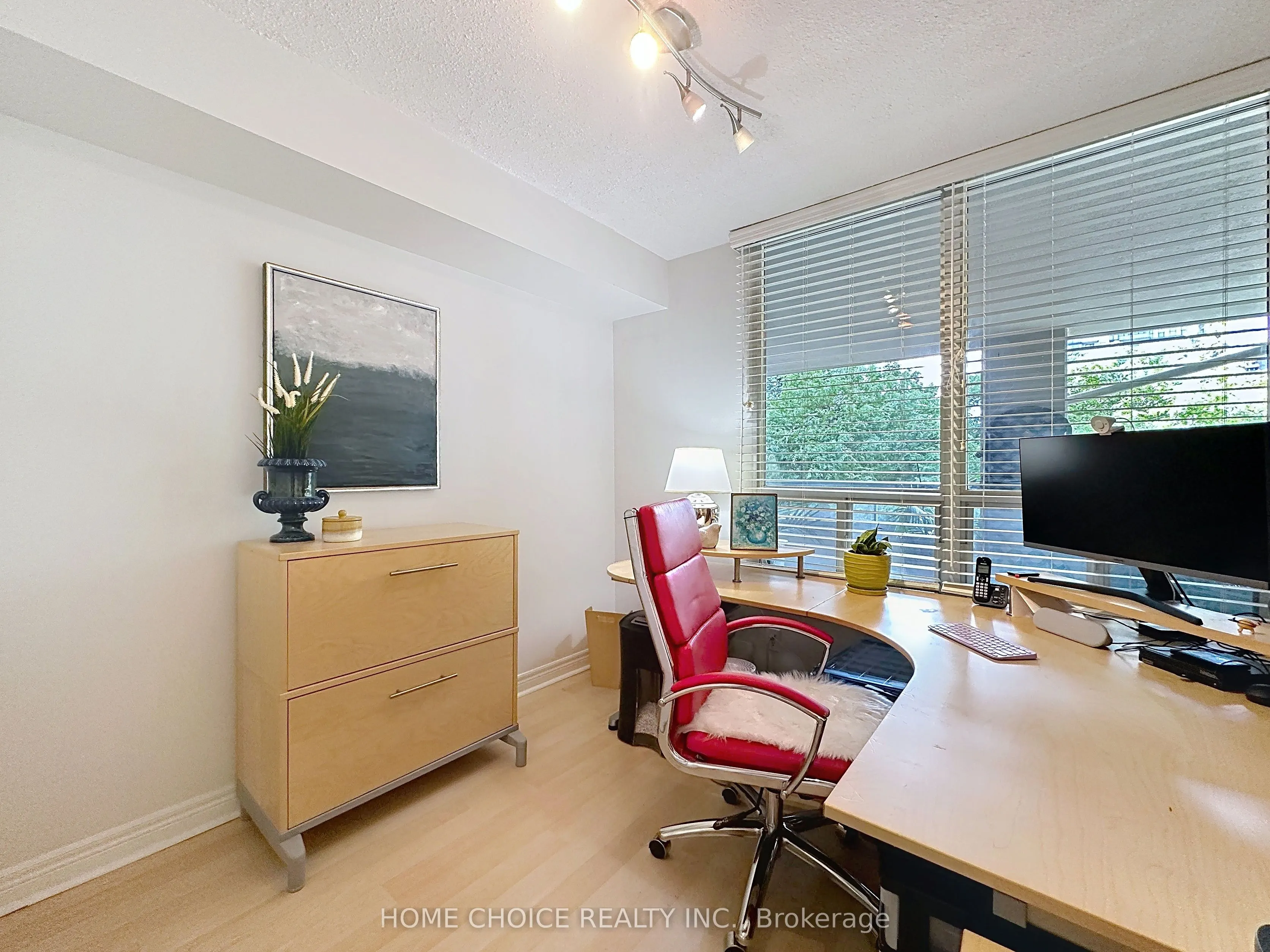 28 Empress Avenue, #215