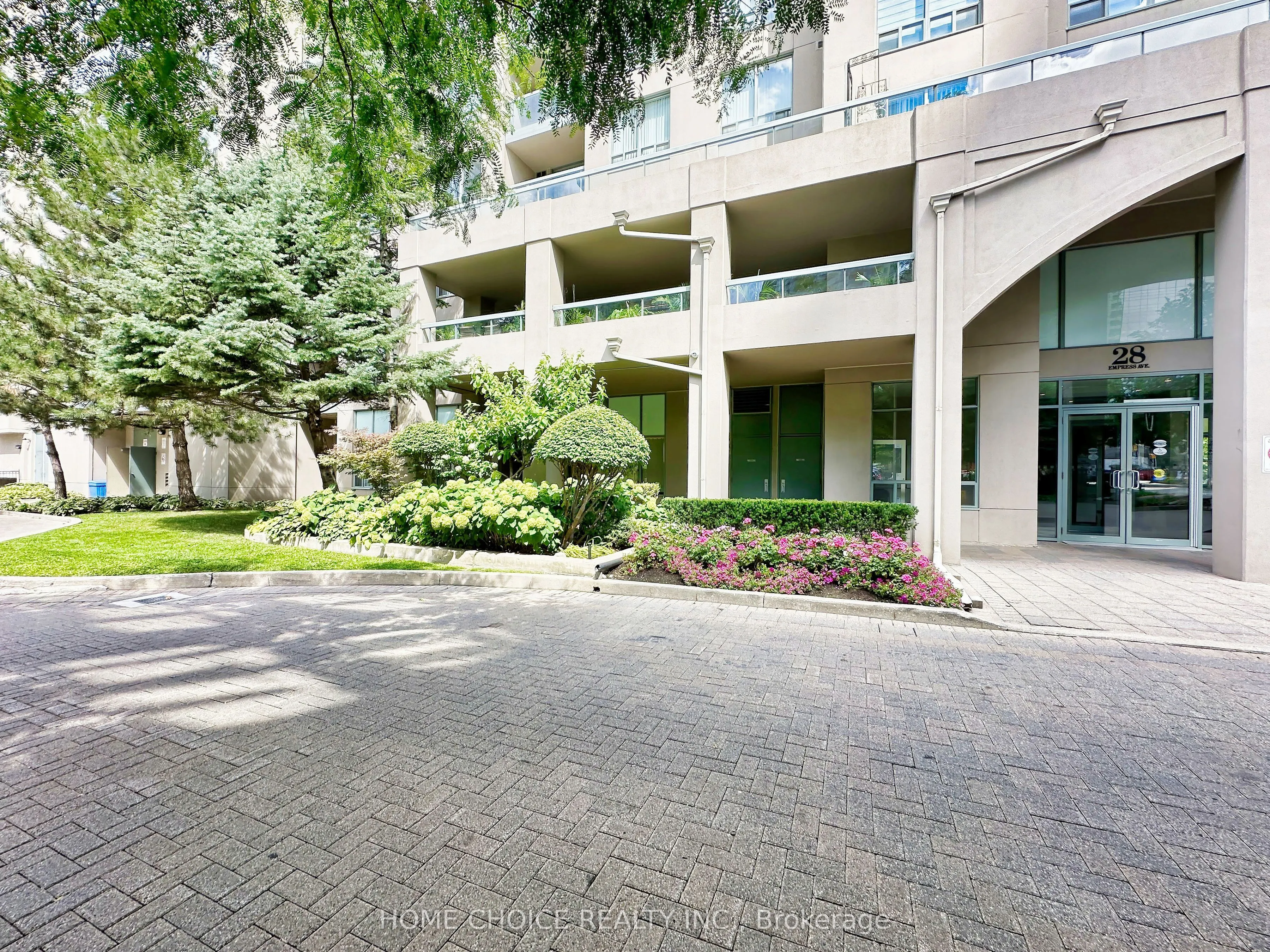 28 Empress Avenue, #215
