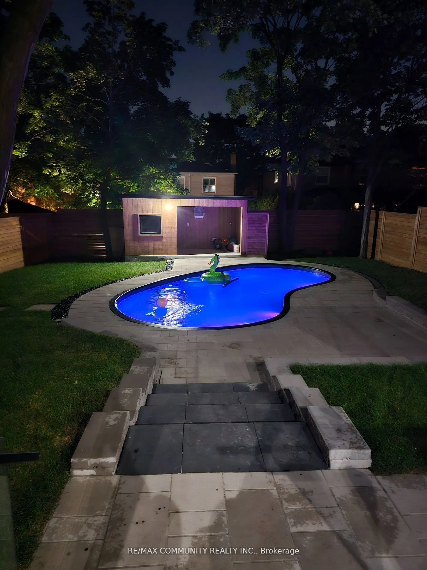 30 Kellythorne Drive