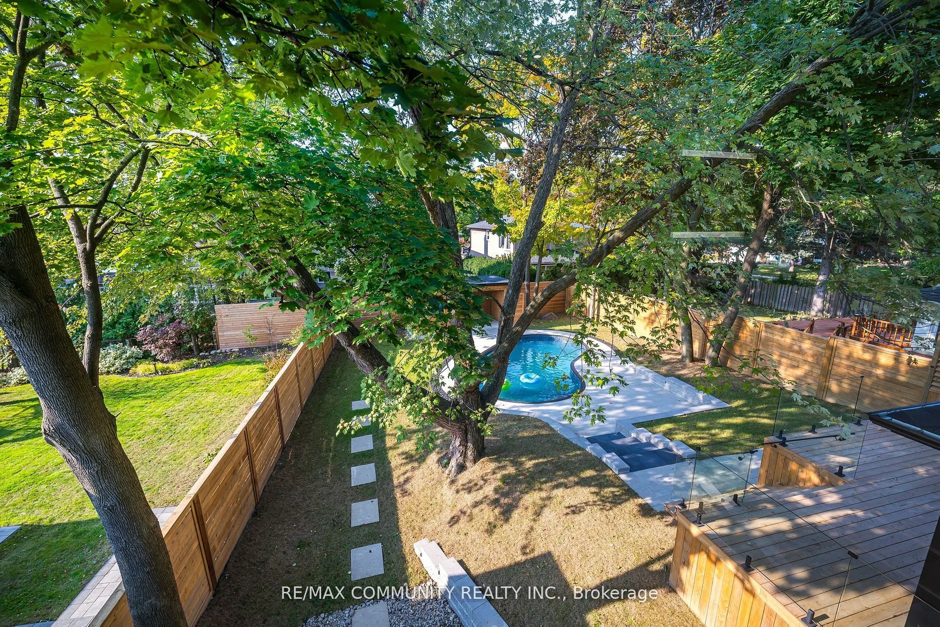 30 Kellythorne Drive