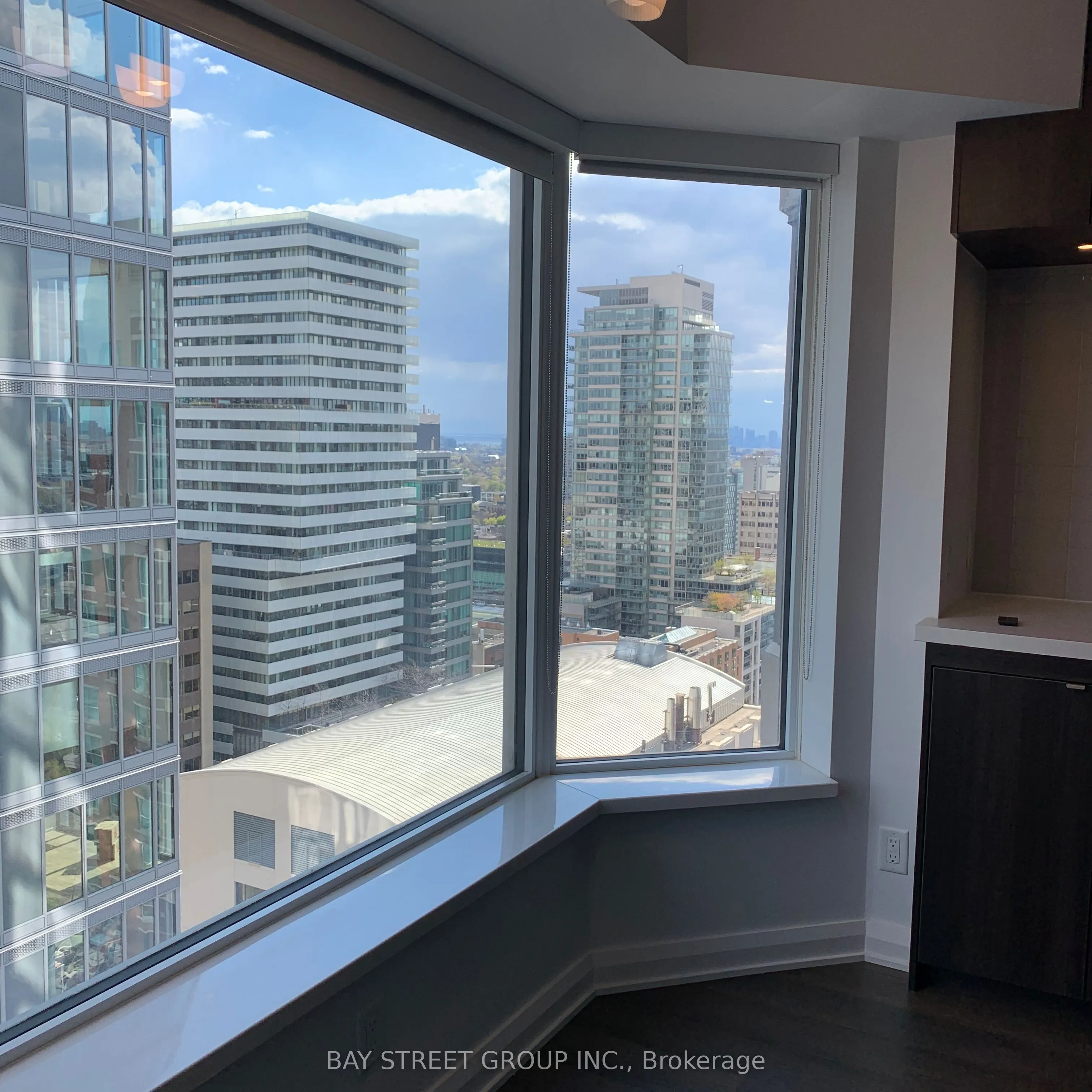 155 Yorkville Avenue, #2511