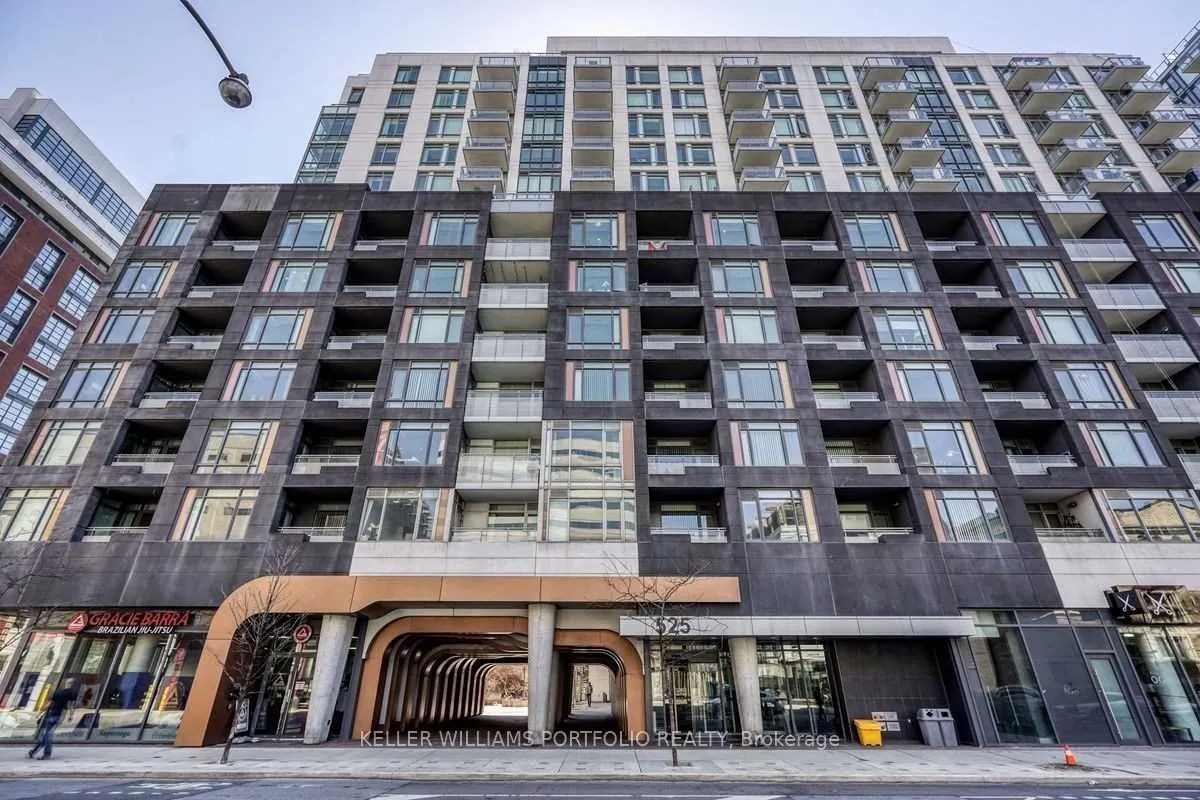 525 Adelaide Street W, #1027