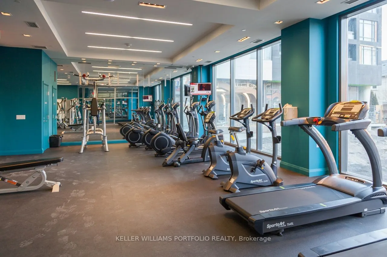525 Adelaide Street W, #1027