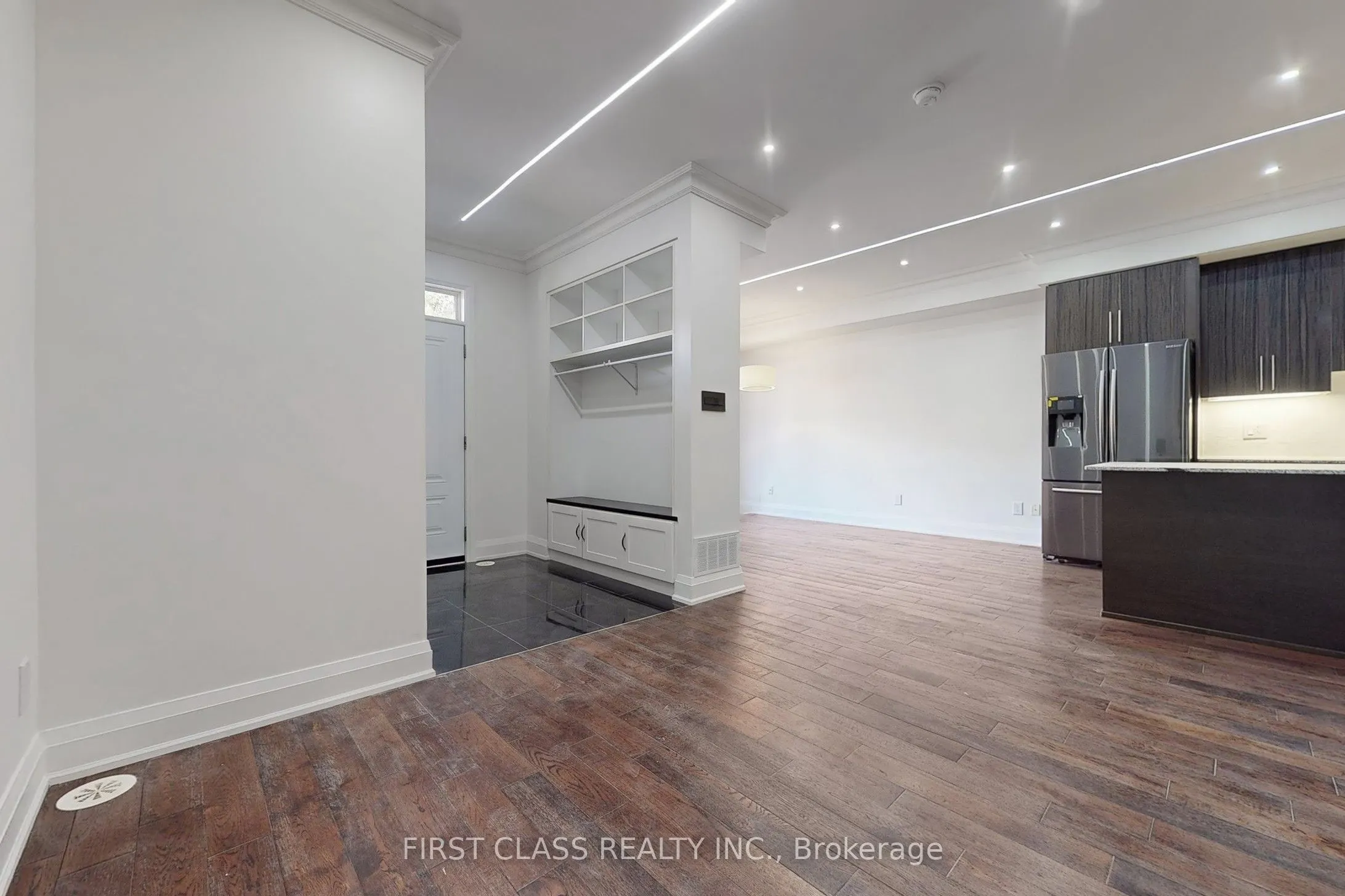 9 Oakburn Crescent, #TH 28