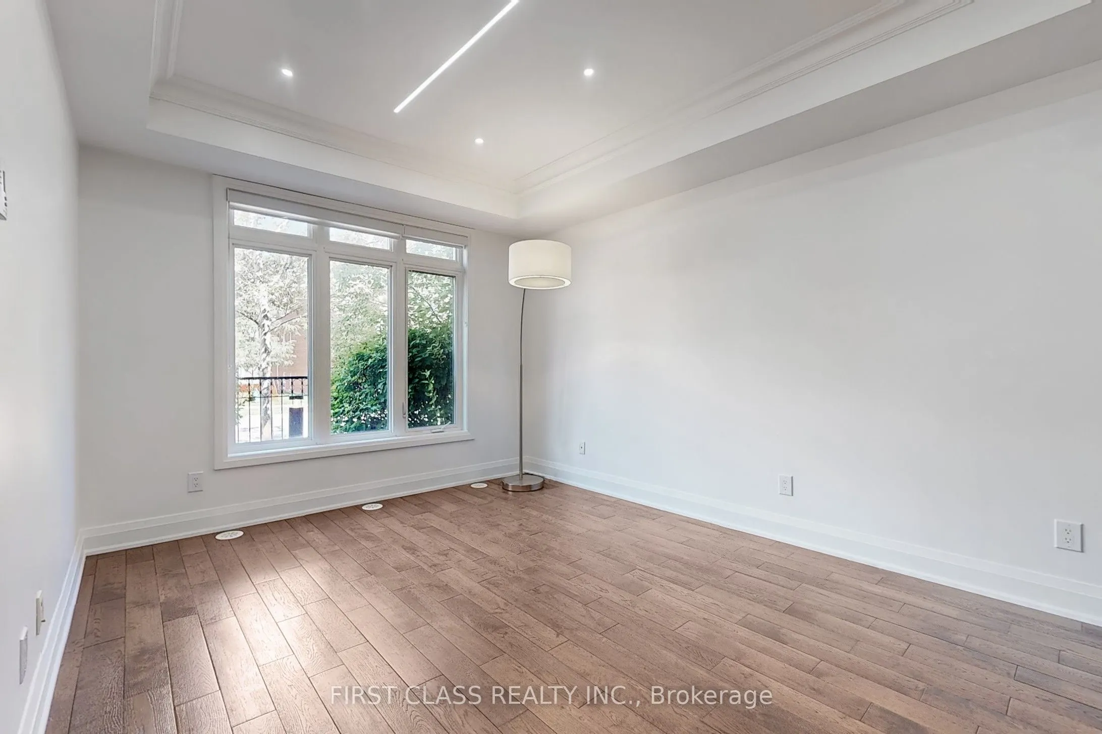 9 Oakburn Crescent, #TH 28