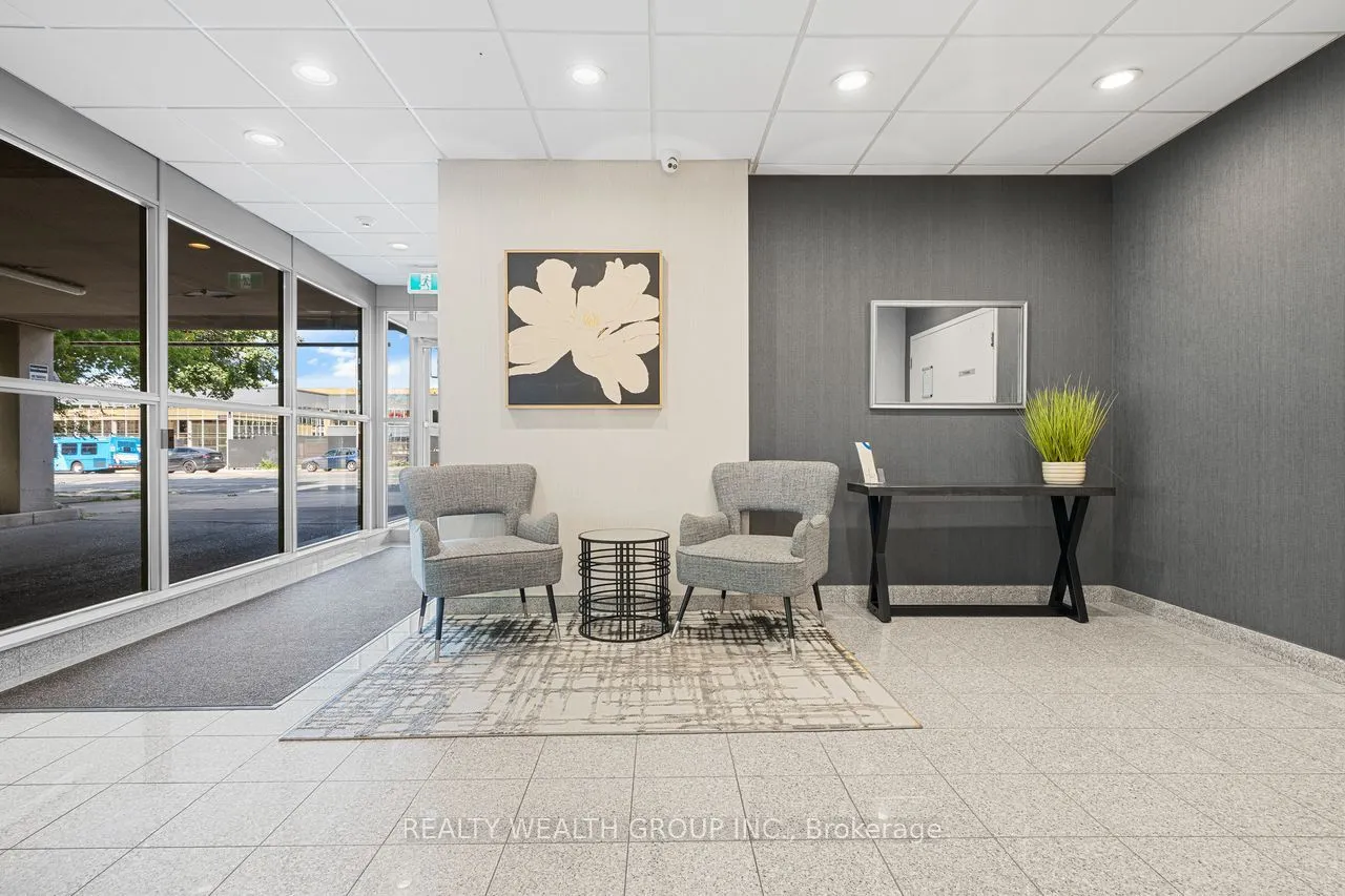 5940 Yonge Street, #513