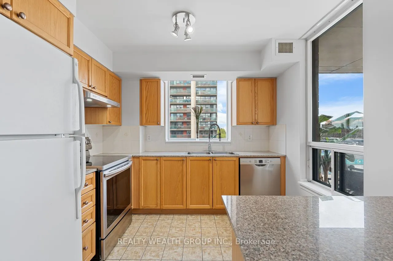 5940 Yonge Street, #513