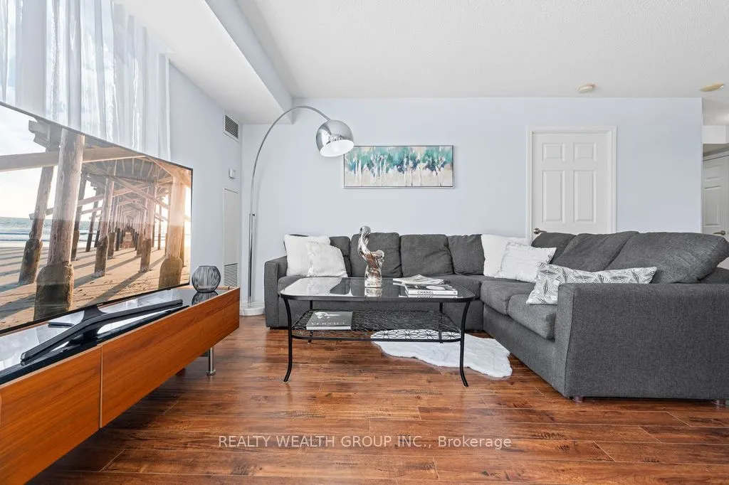 5940 Yonge Street, #513
