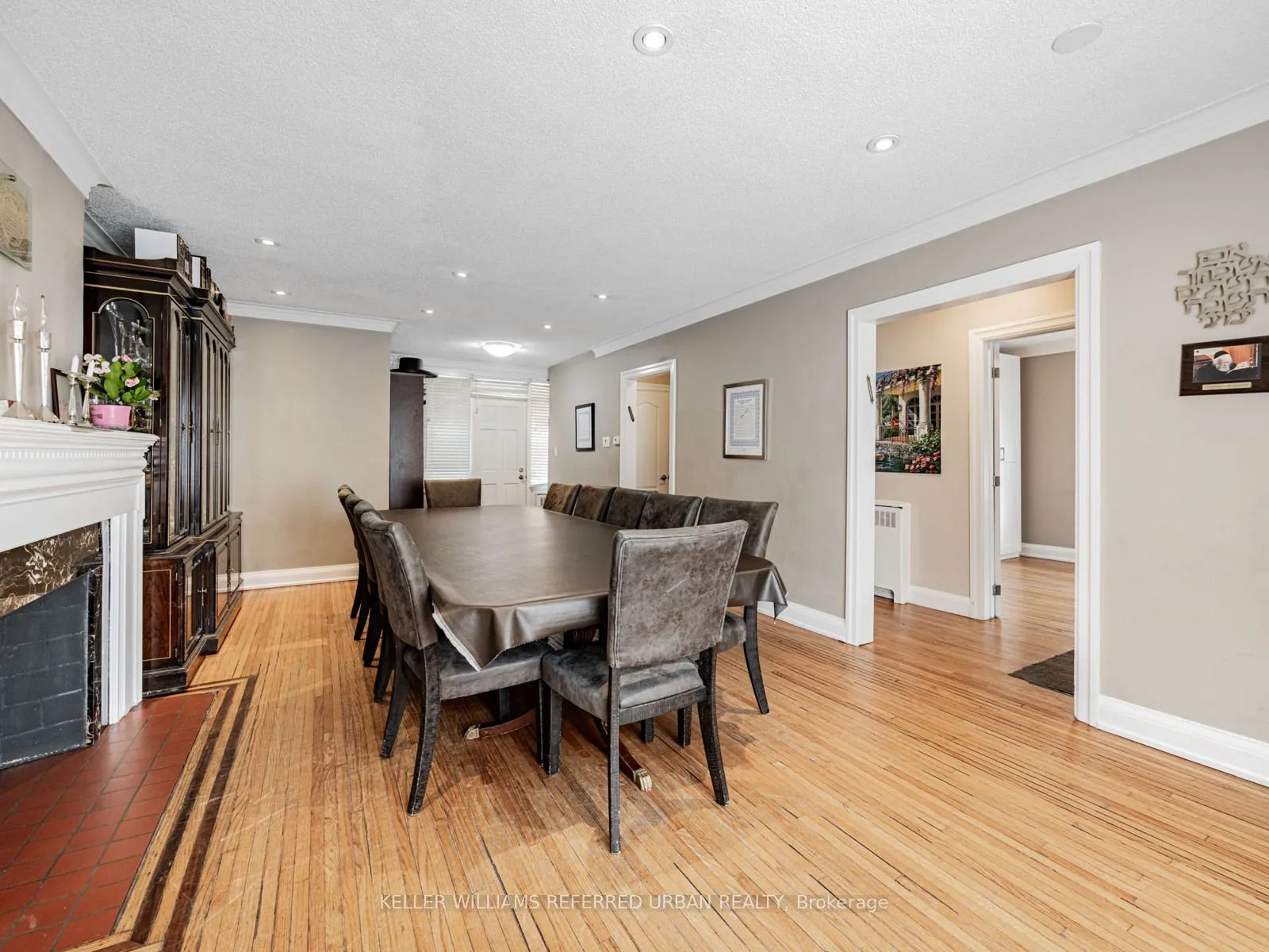 38 Viewmount Avenue