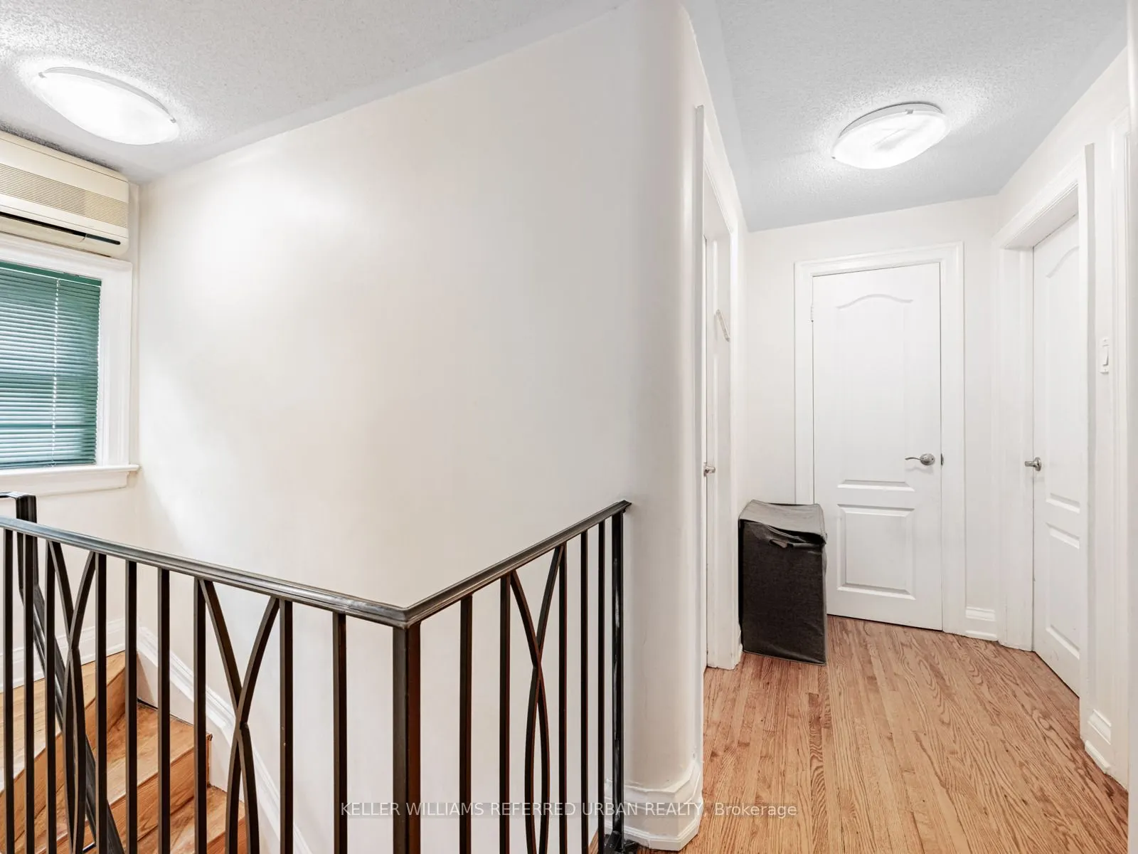 38 Viewmount Avenue