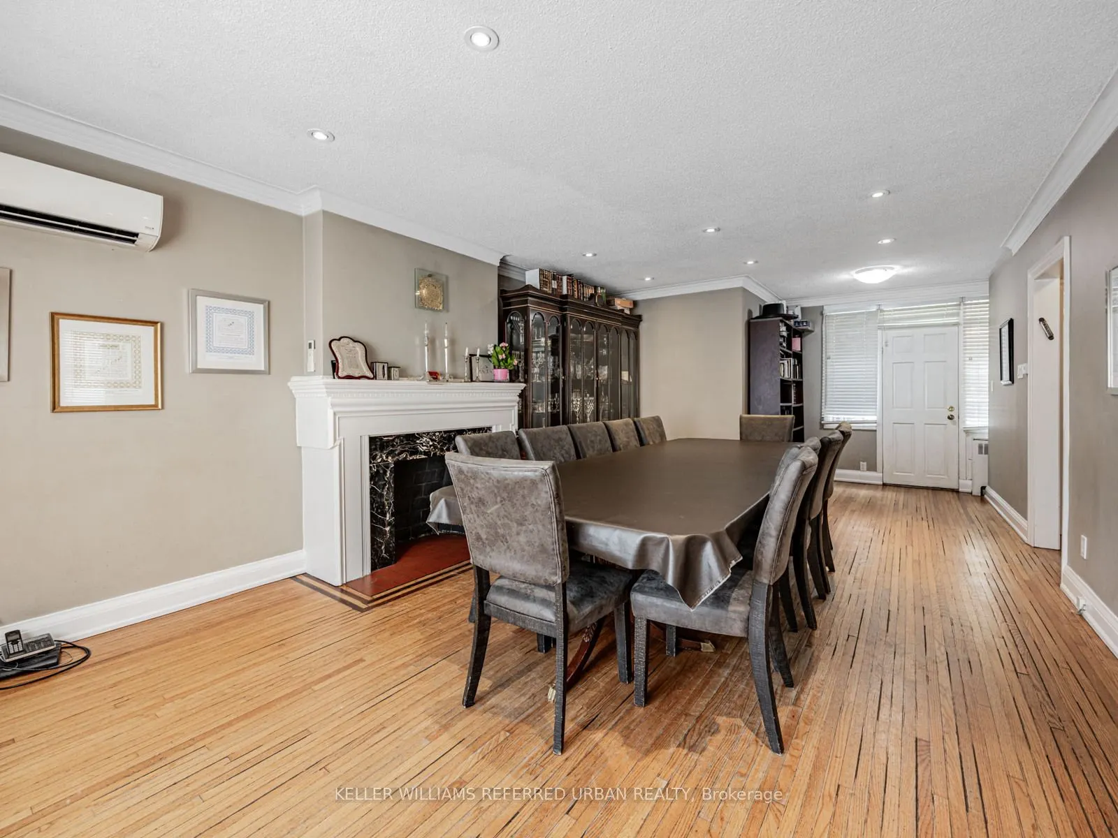 38 Viewmount Avenue