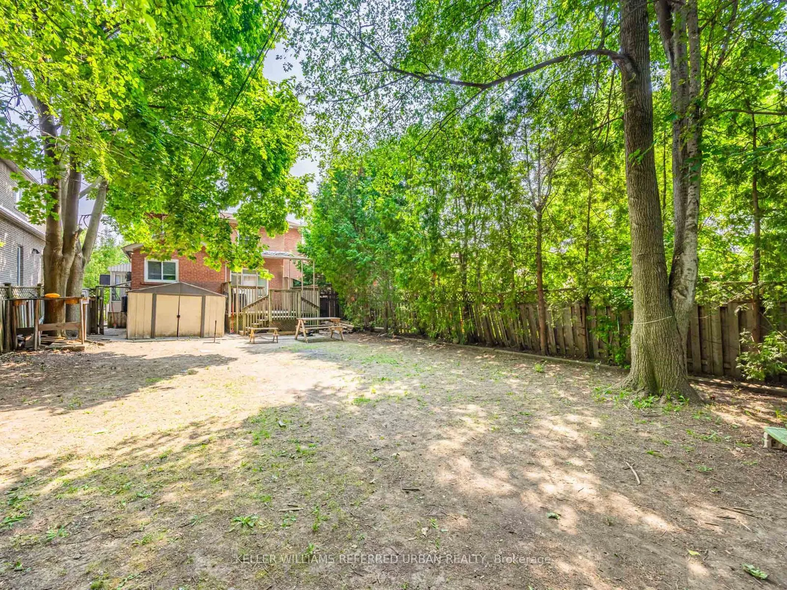 38 Viewmount Avenue