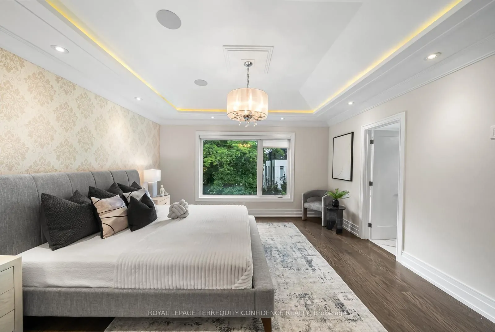 57B Horsham Avenue