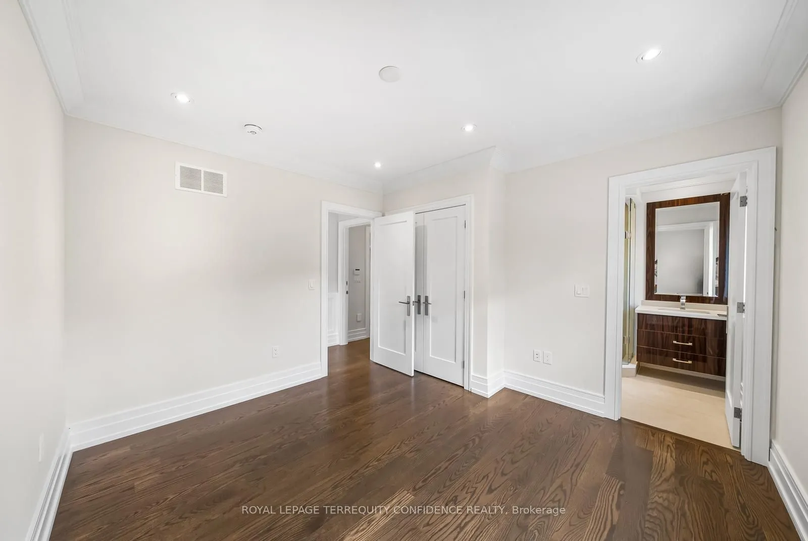 57B Horsham Avenue