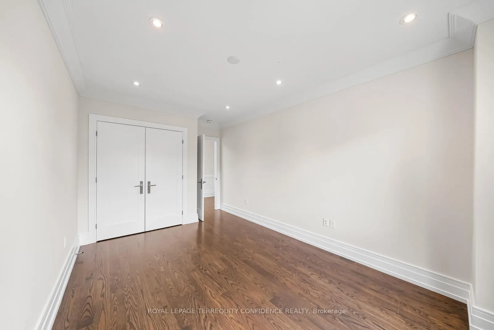 57B Horsham Avenue
