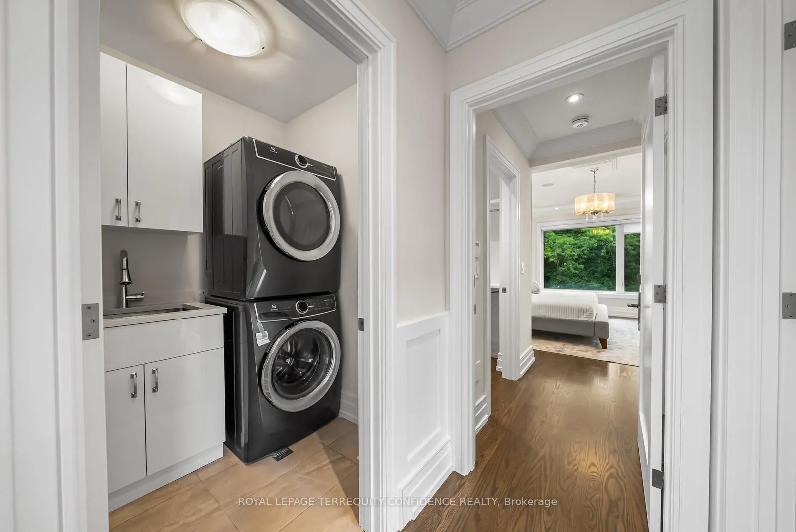 57B Horsham Avenue