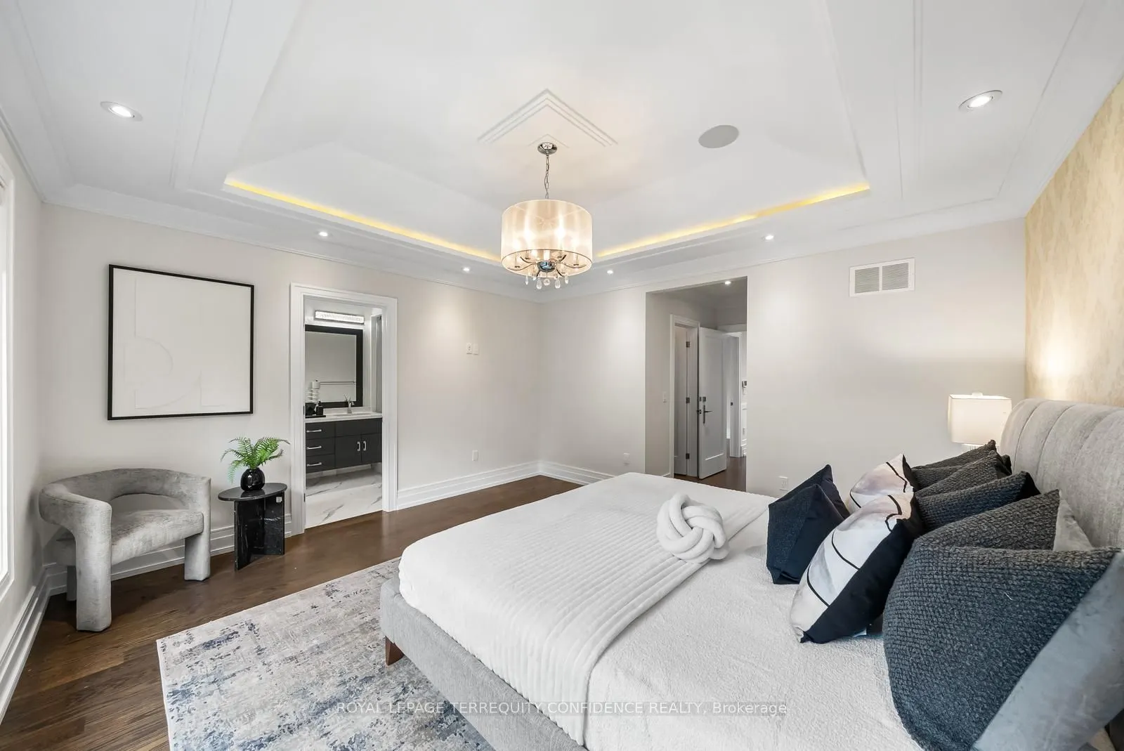 57B Horsham Avenue