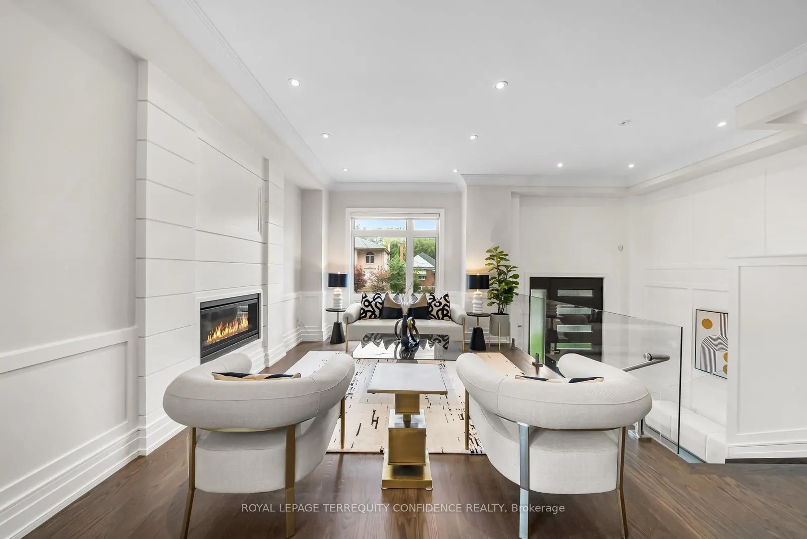 57B Horsham Avenue