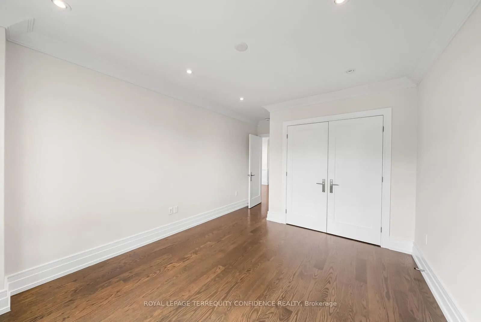 57B Horsham Avenue