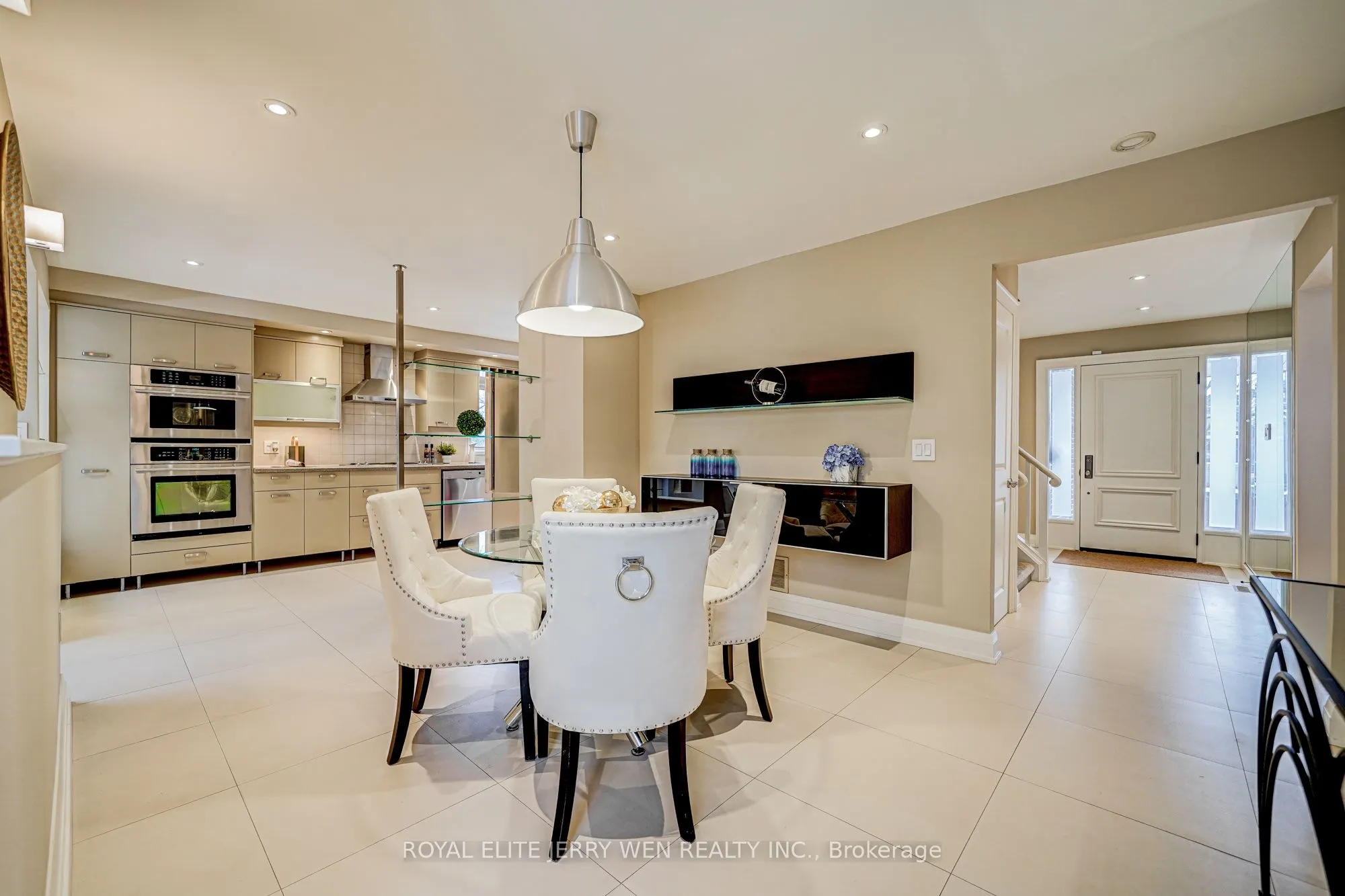 36 Cheval Drive