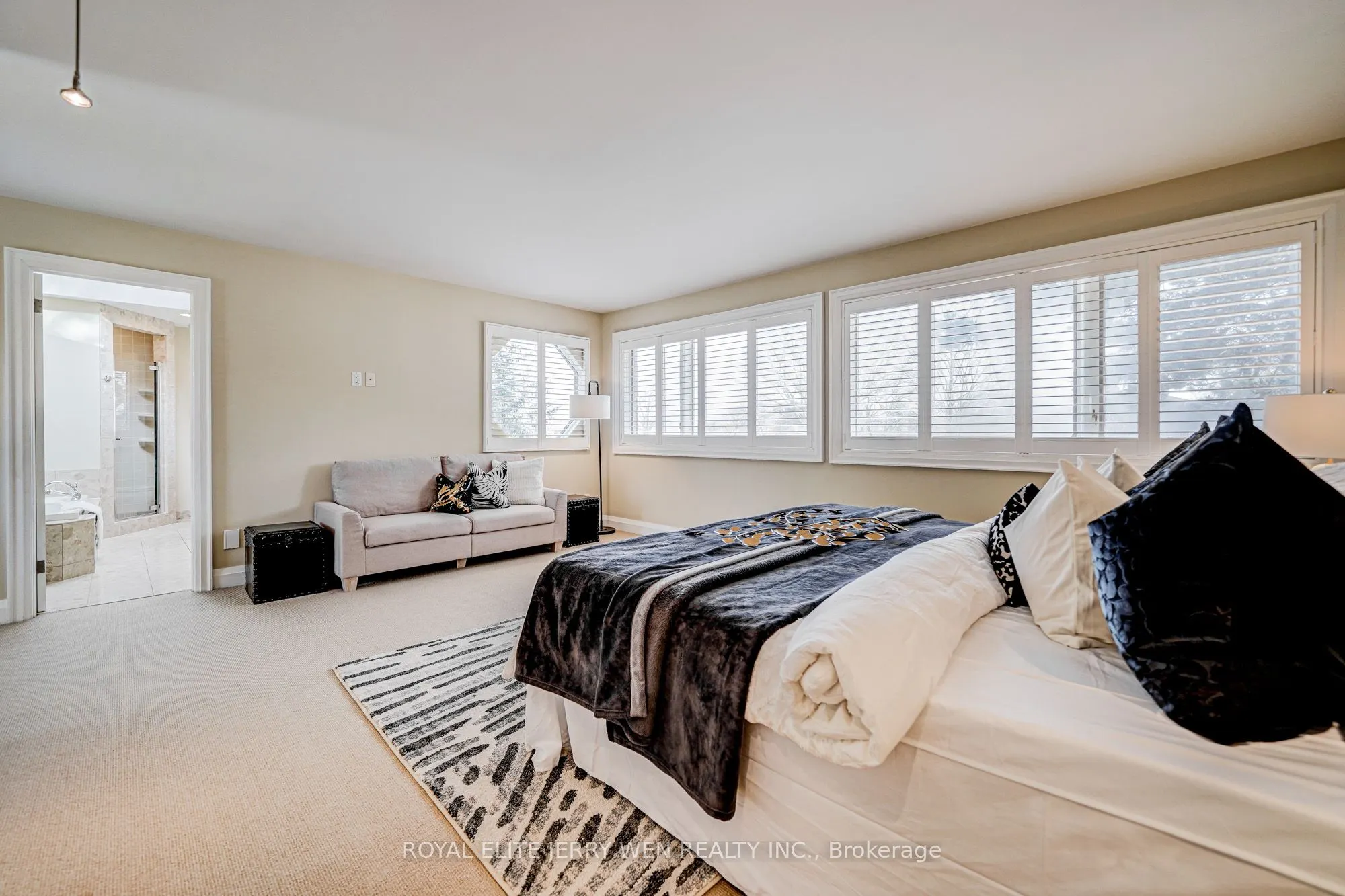 36 Cheval Drive