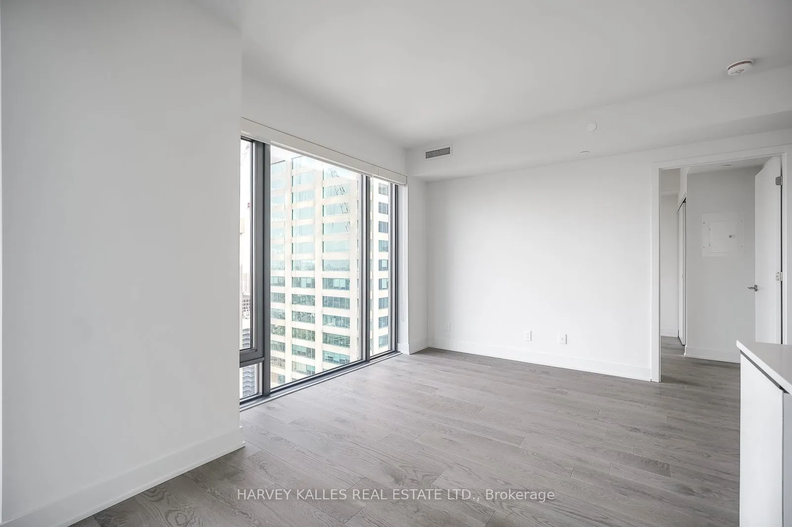 8 Cumberland Street, #3307