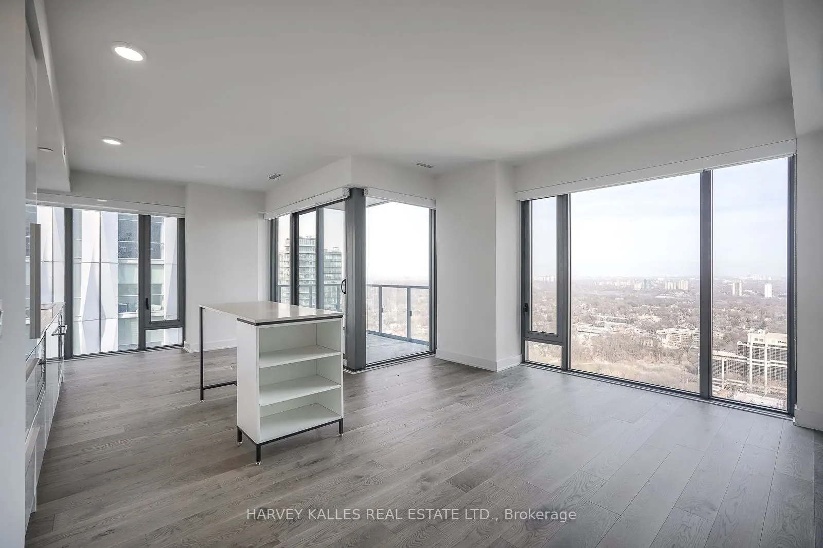 8 Cumberland Street, #3307